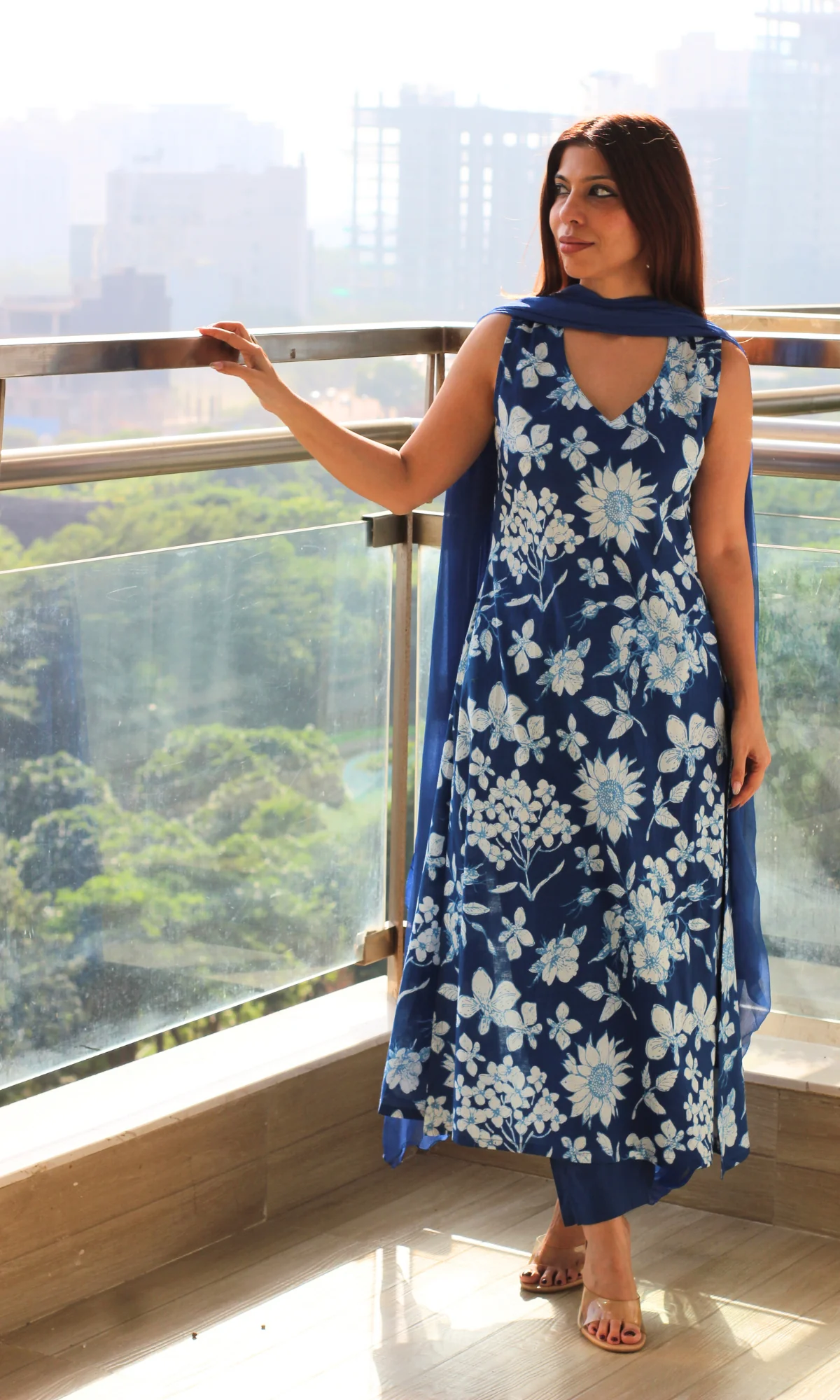 Blue Blossom A Line Sleeveless Kurta, Solid Pants & Chiffon Dupatta - Image 4