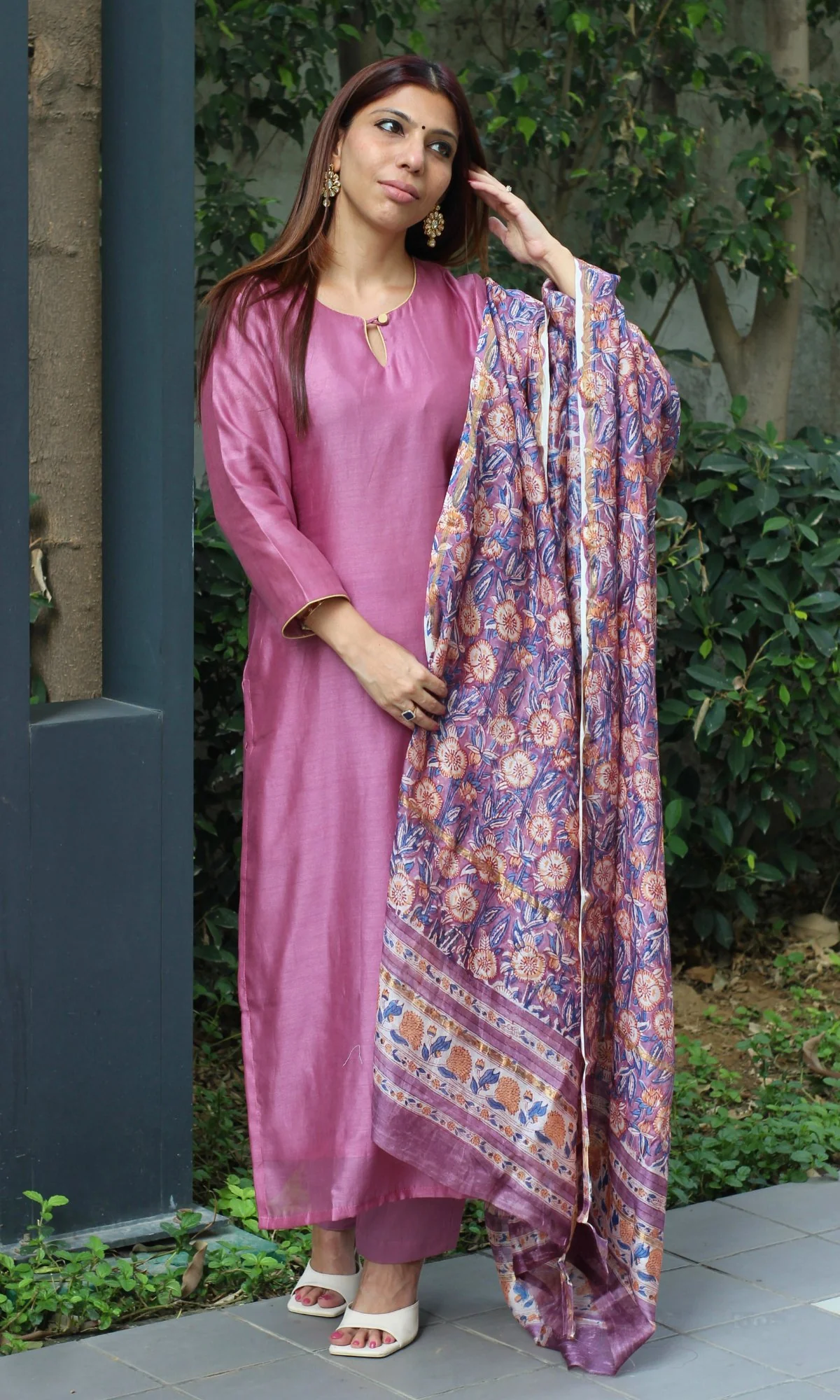 Chanderi Silk Purple Kurta and Dupatta with Cotton Pants - Image 5