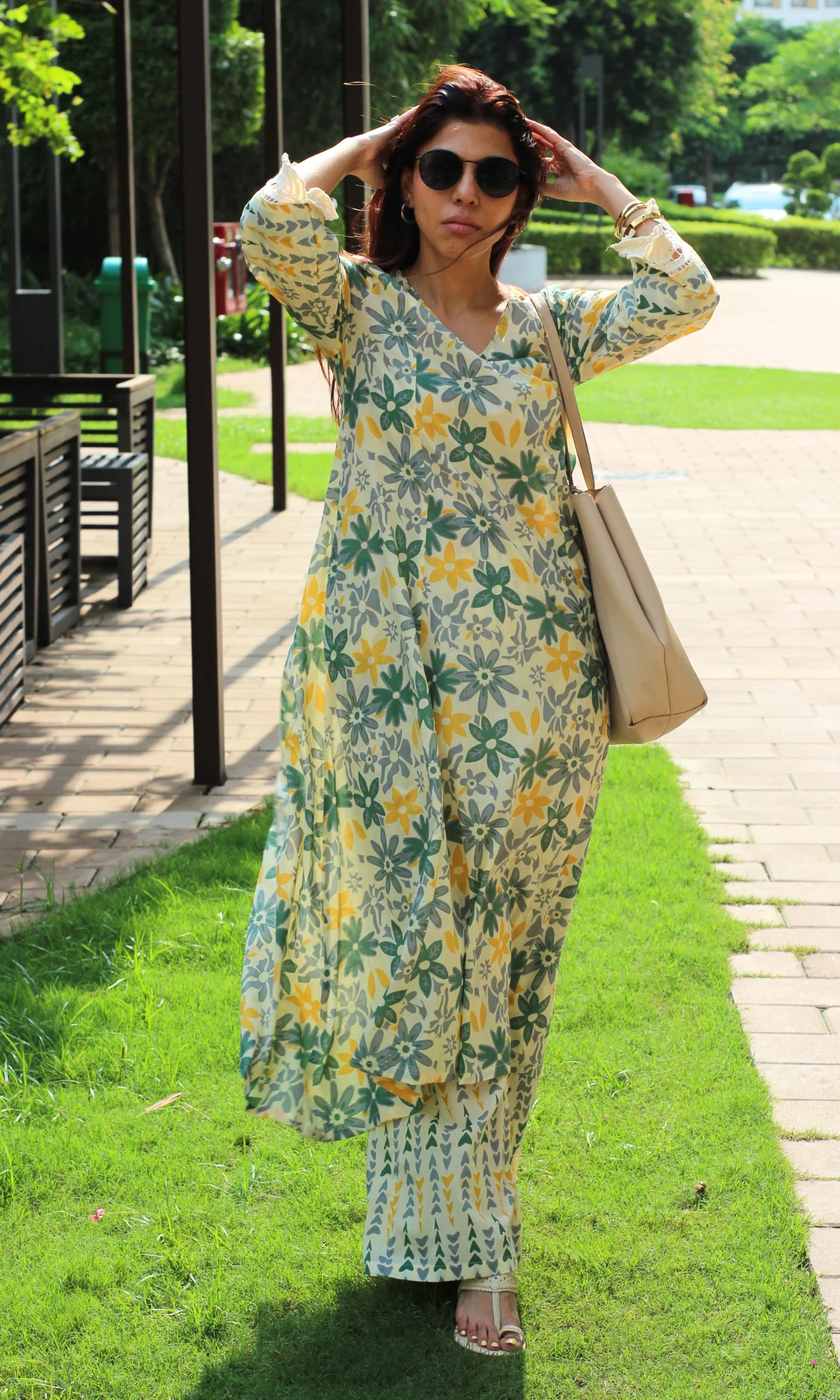 Cotton Beige & Green Floral Haze Printed High Low Kurta & Pant - Image 2