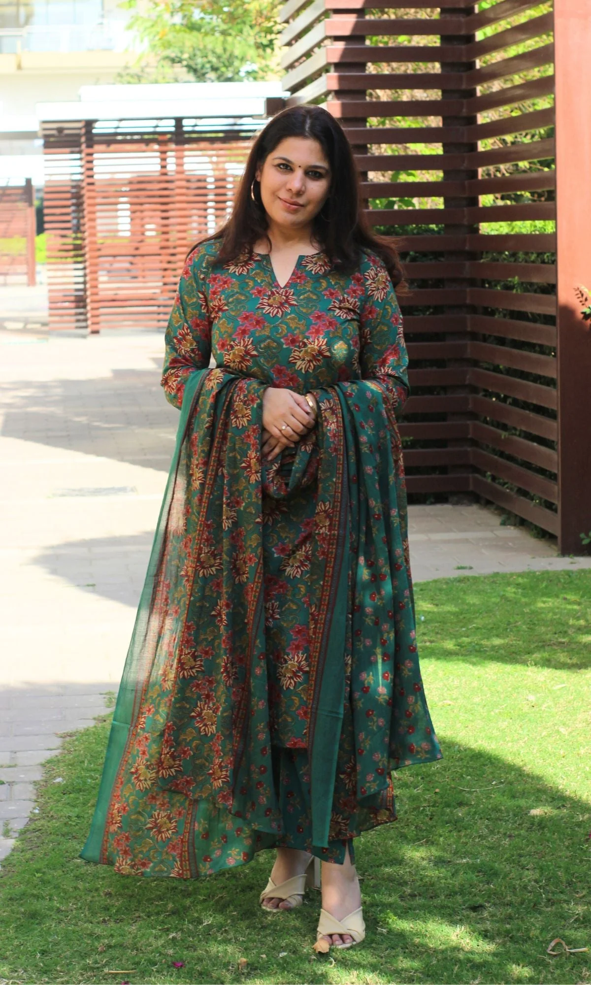 Cotton Block Print Dark Green Suit Set with Printed Cotton Dupatta - Image 4