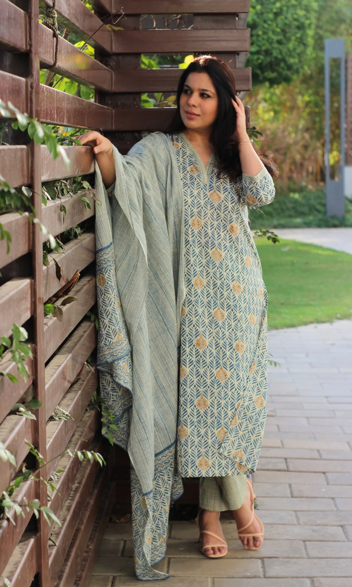 Cotton Block Print Light Blue Suit Set with Printed Cotton Dupatta - Image 3