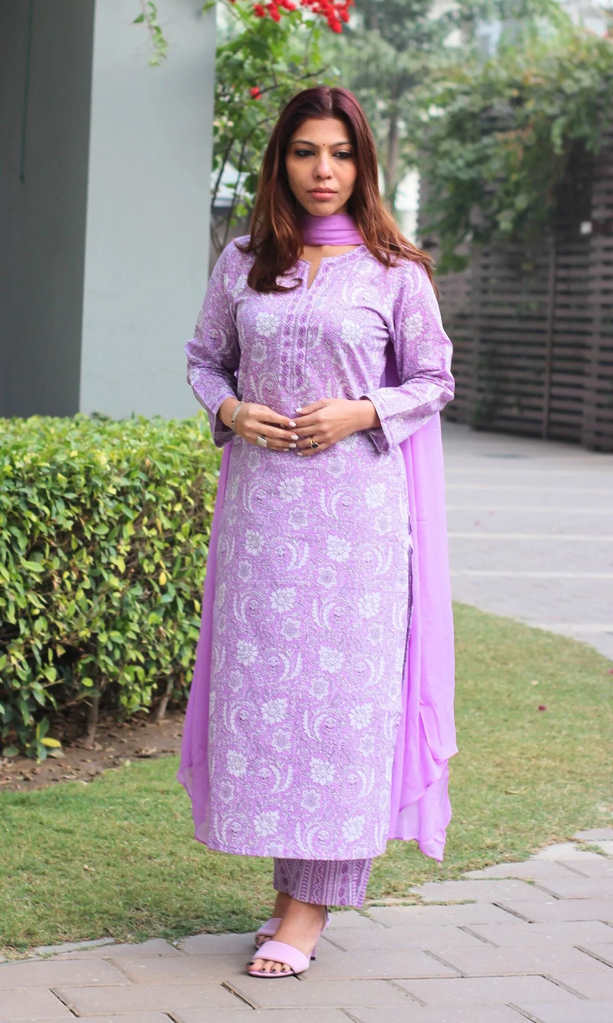 Cotton Block Print Lilac Suit Set with Chiffon Dupatta - Image 5