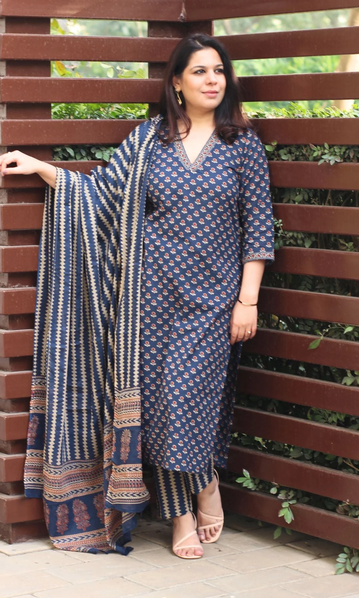 Cotton Block Print Navy Blue Suit Set with Printed Cotton Dupatta - Image 5