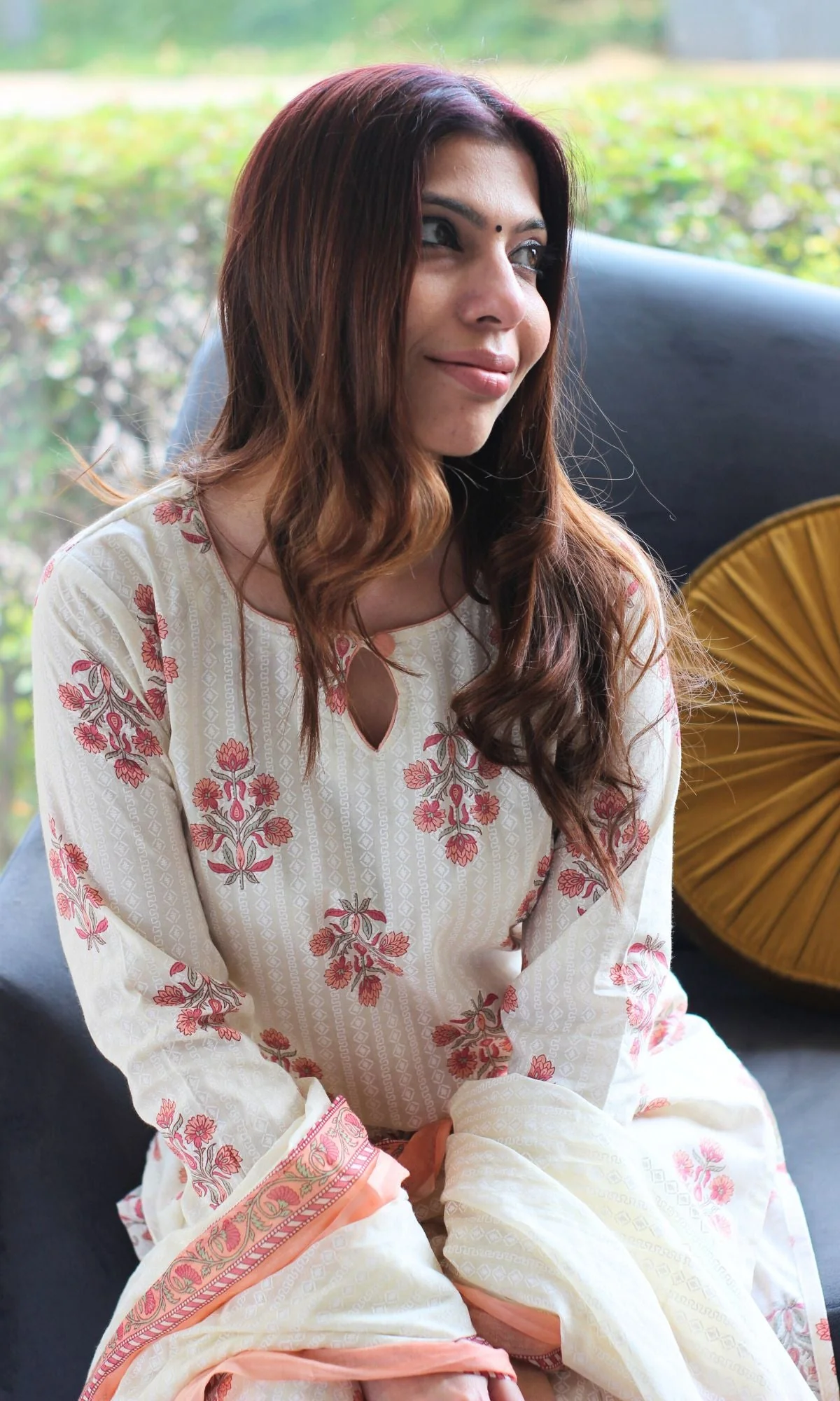 Cotton Textured Peach Mughal Print Suit Set with Printed Mul Dupatta - Image 6