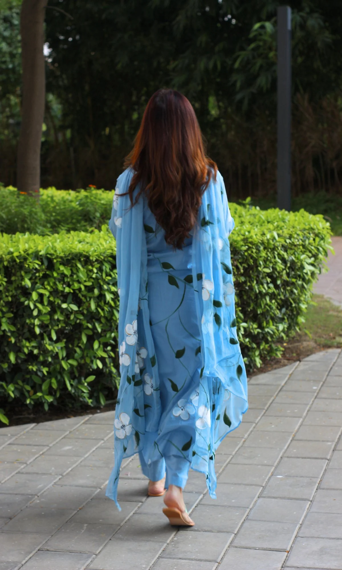 Cotton English Blue Handpainted Suit Set with Chiffon Handpainted Dupatta - Image 3