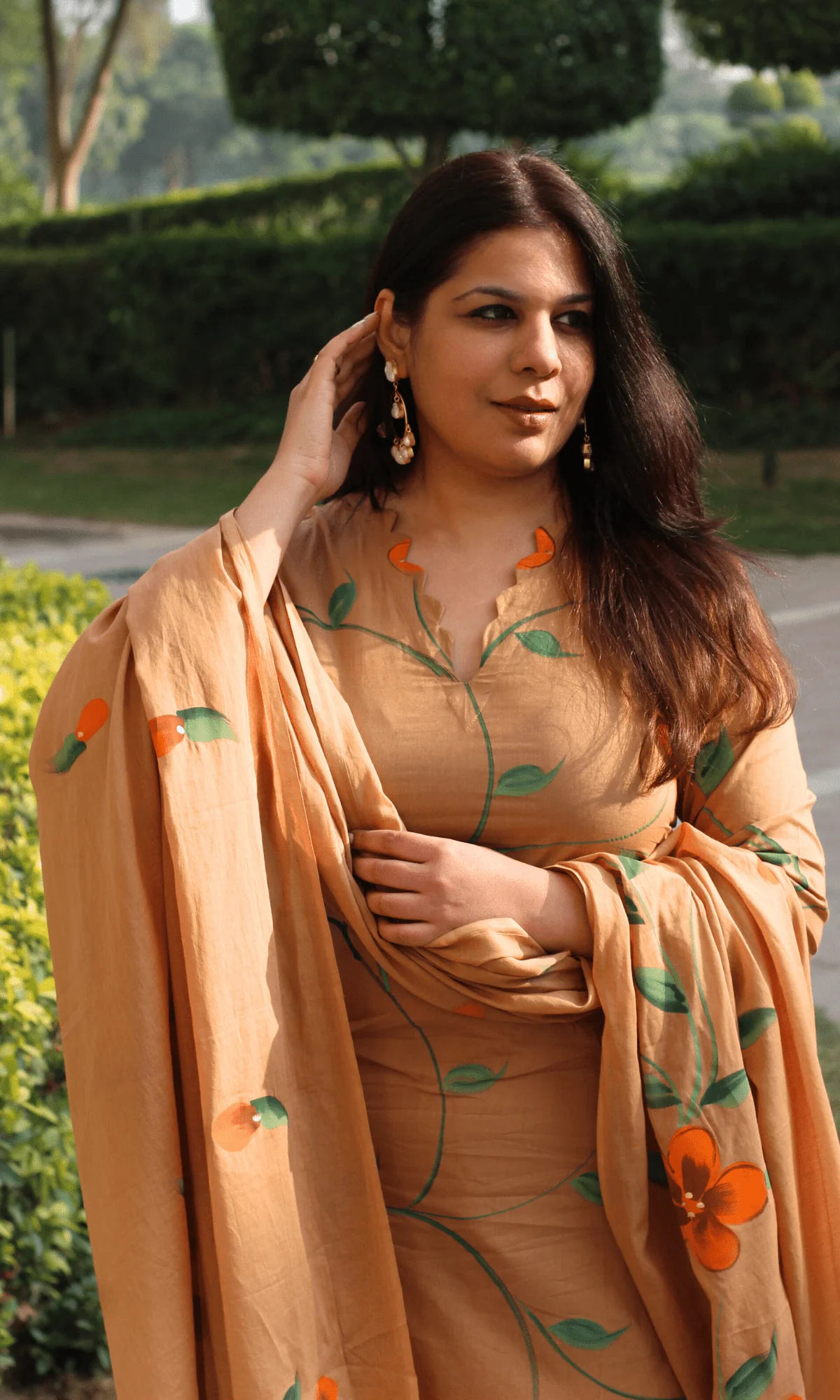 Cotton Cinnamon Handbrush Painted Suit with Mul Handbrush Painted Dupatta - Image 2