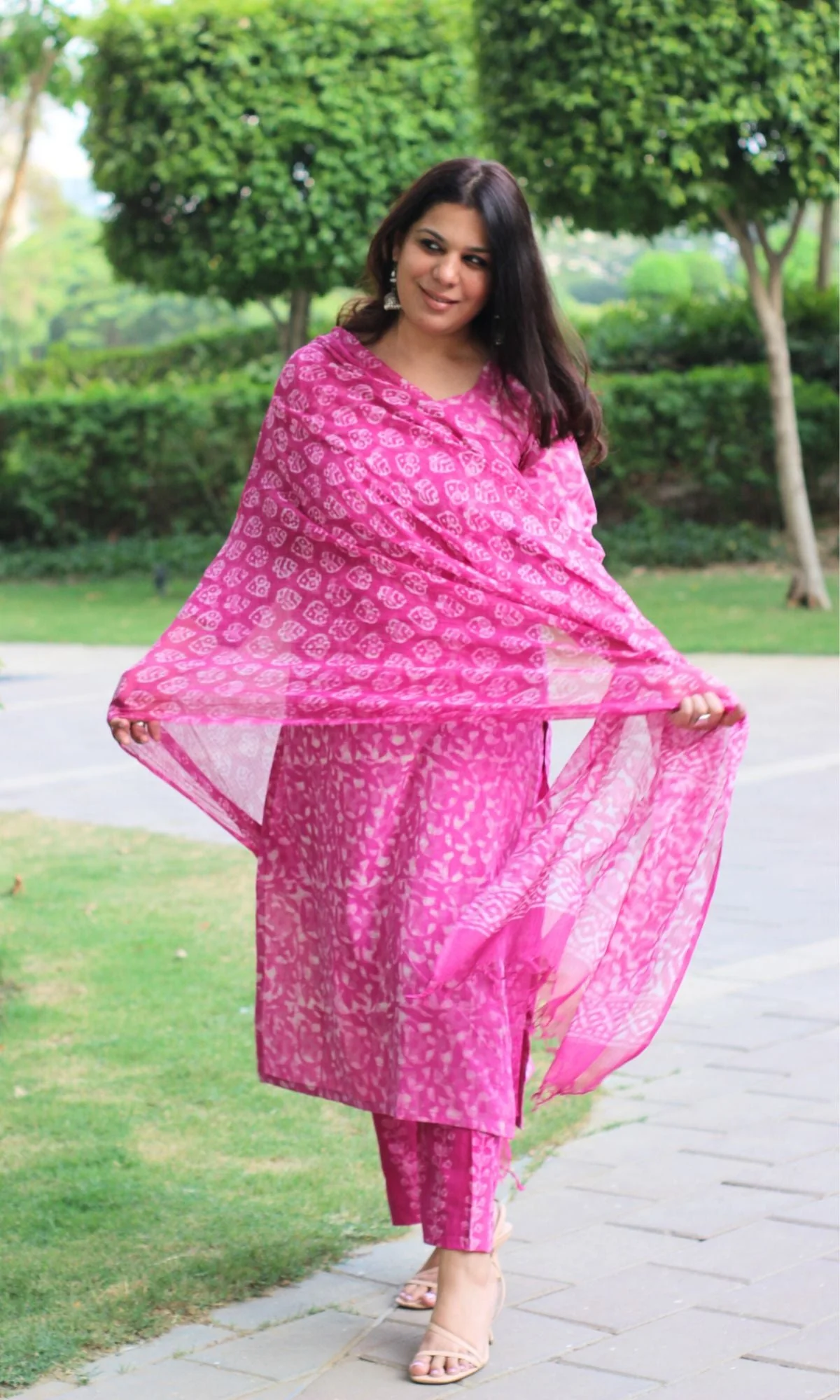 Cotton Dabu Print Pale Pink Suit Set with Printed Kota Dupatta - Image 3