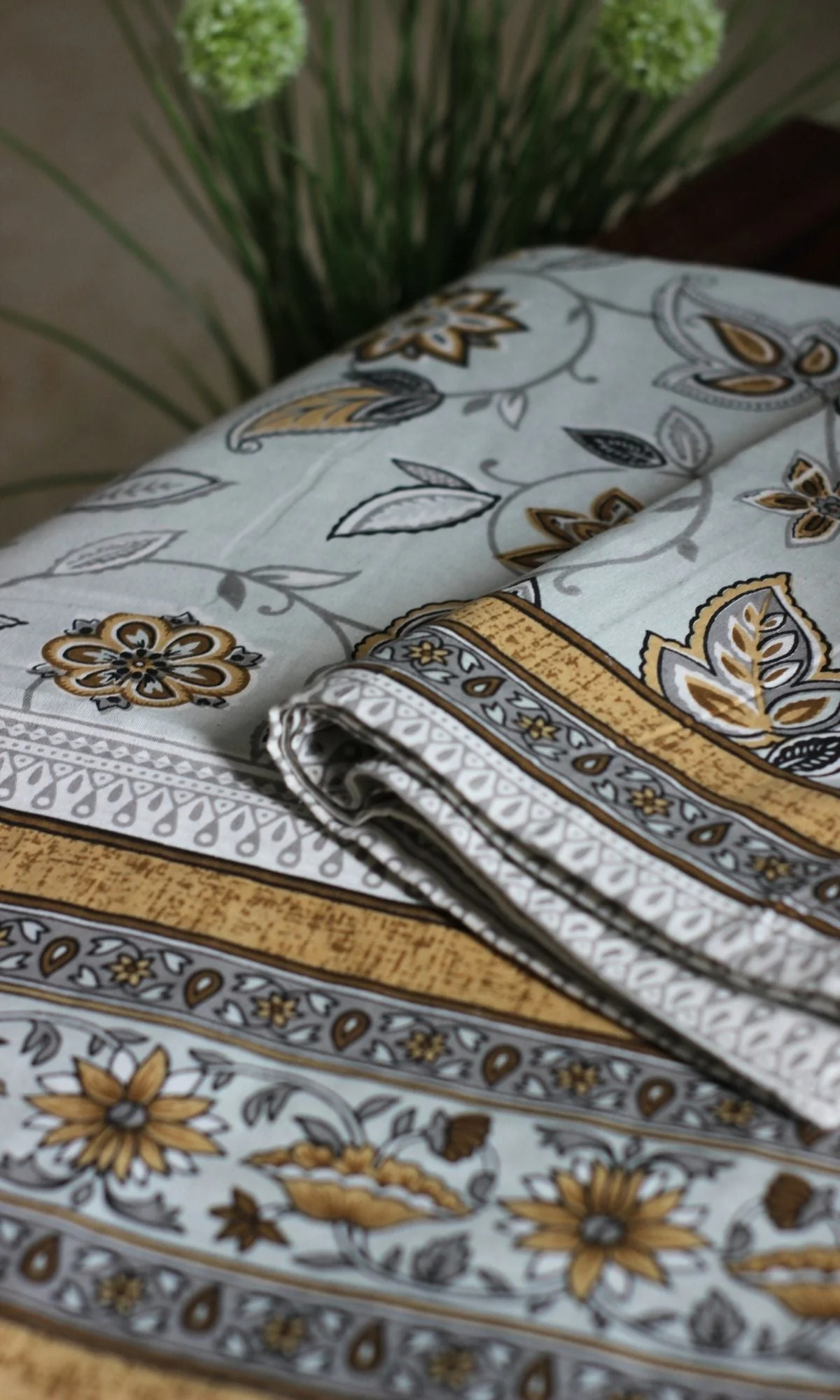 Cotton Floral Grey & Yellow Print Super King Size Bedsheet with 2 Pillow Covers - Image 3