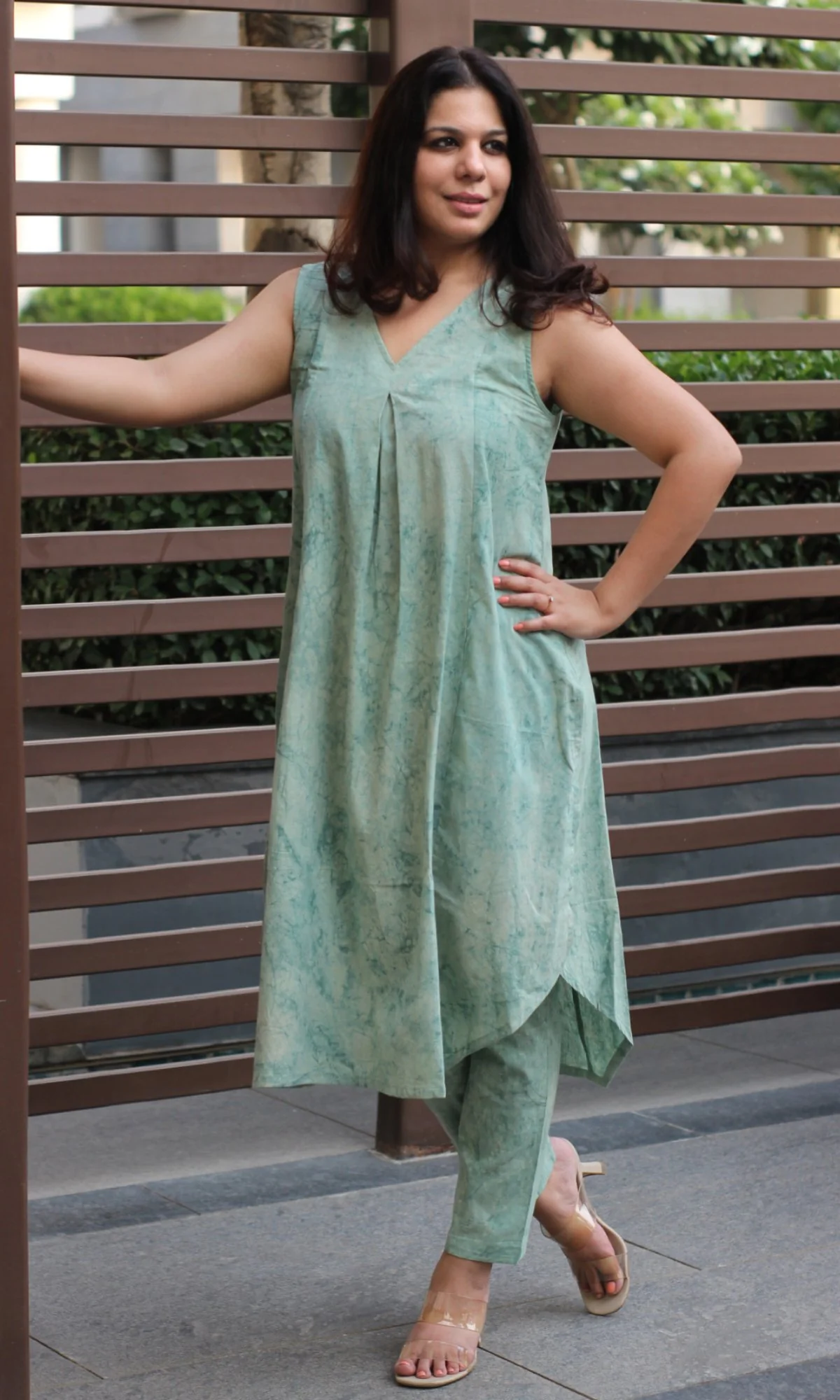 Cotton Gradient Handprinted Green Coord Set - Image 3