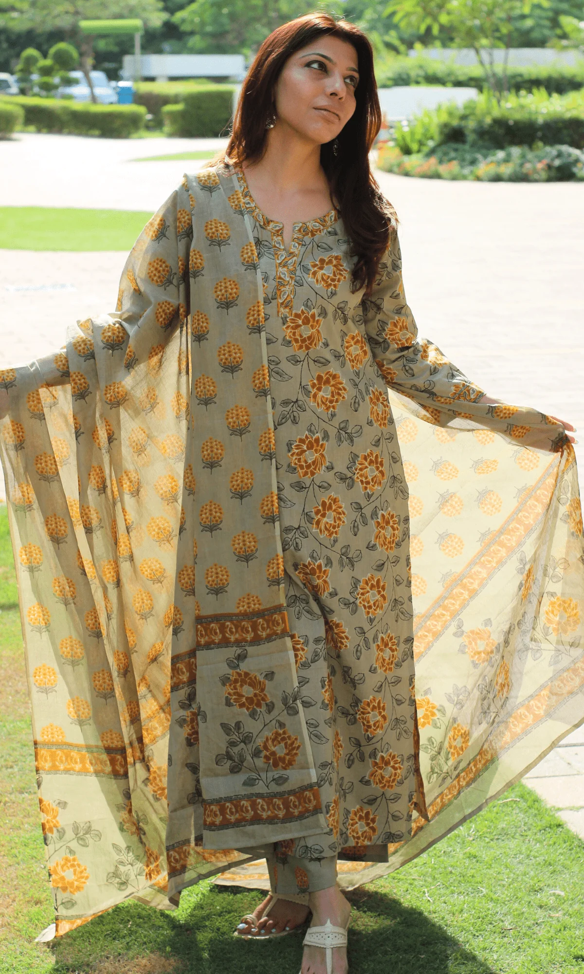 Cotton Greige & Yellow Floral Print Suit with Printed Dupatta - Image 5