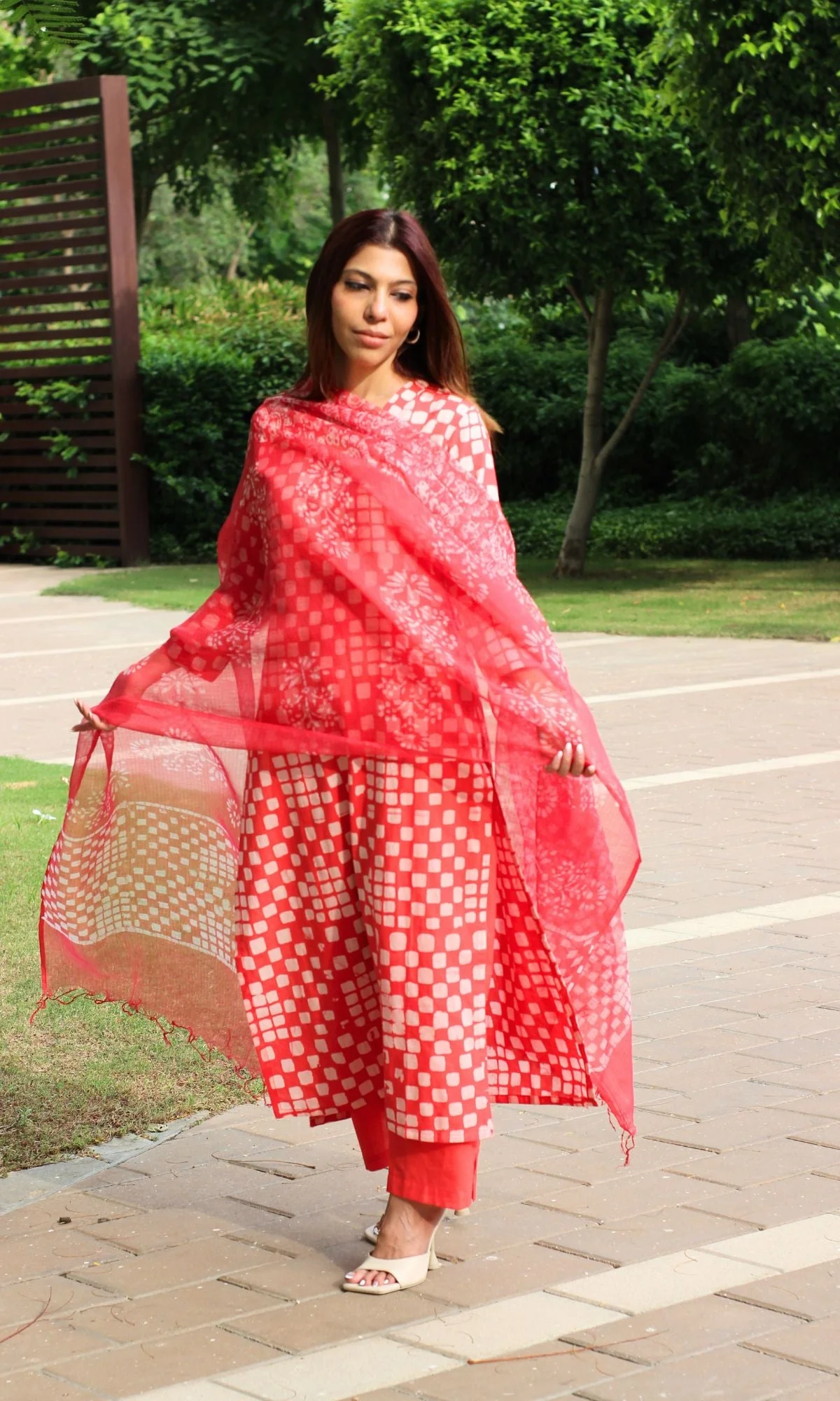 Cotton Handblock Carrot Suit Set with Kota Handblock Dupatta - Image 6