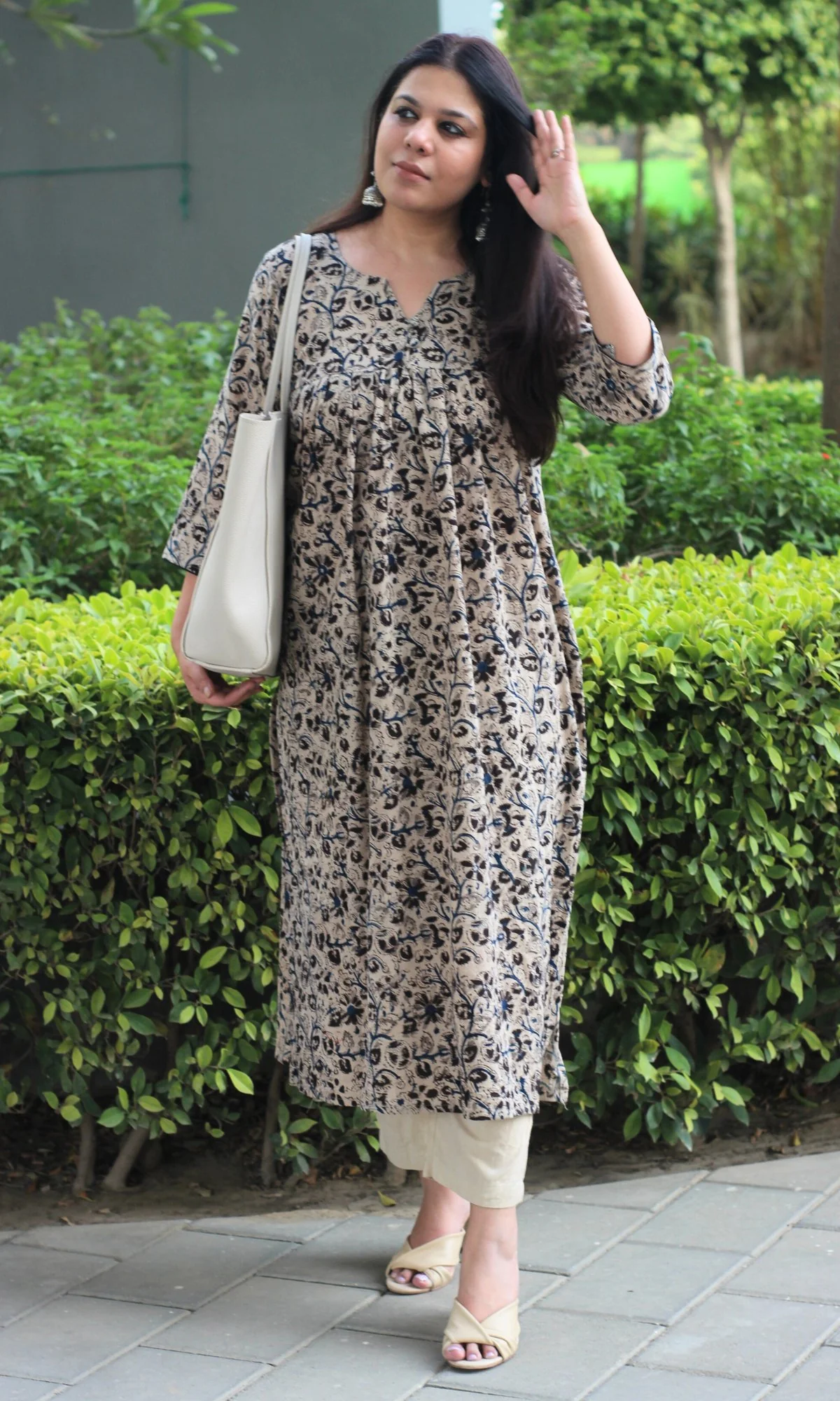 Cotton Handblock Kalamkari Beige & Blue Pleated Kurta - Image 5