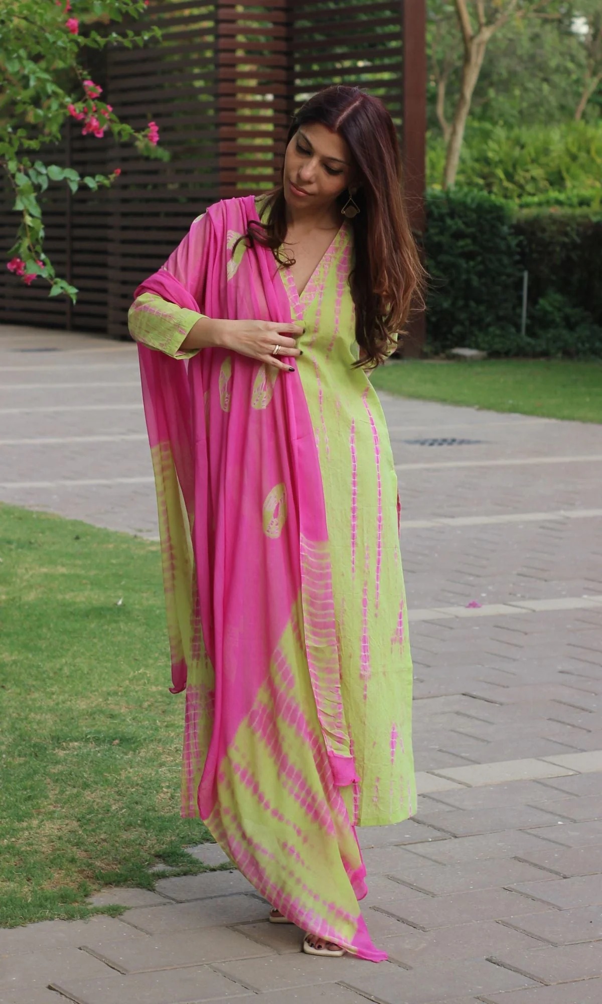 Cotton Handblock Lime Green Tie and Dye Suit set with Chiffon Dupatta - Image 3