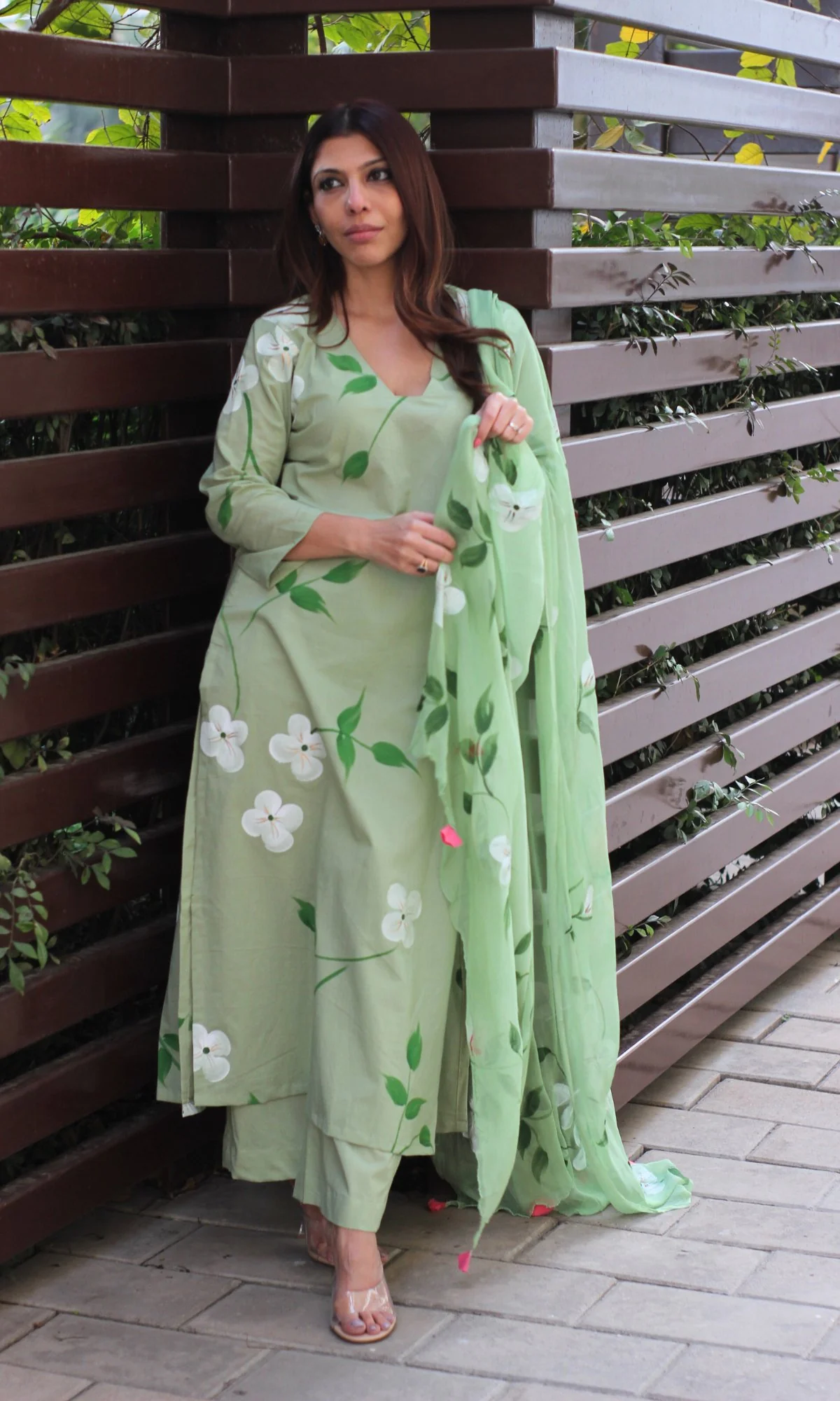 Cotton Handbrush Green Suit Set with Handbrush Chiffon Dupatta - Image 3