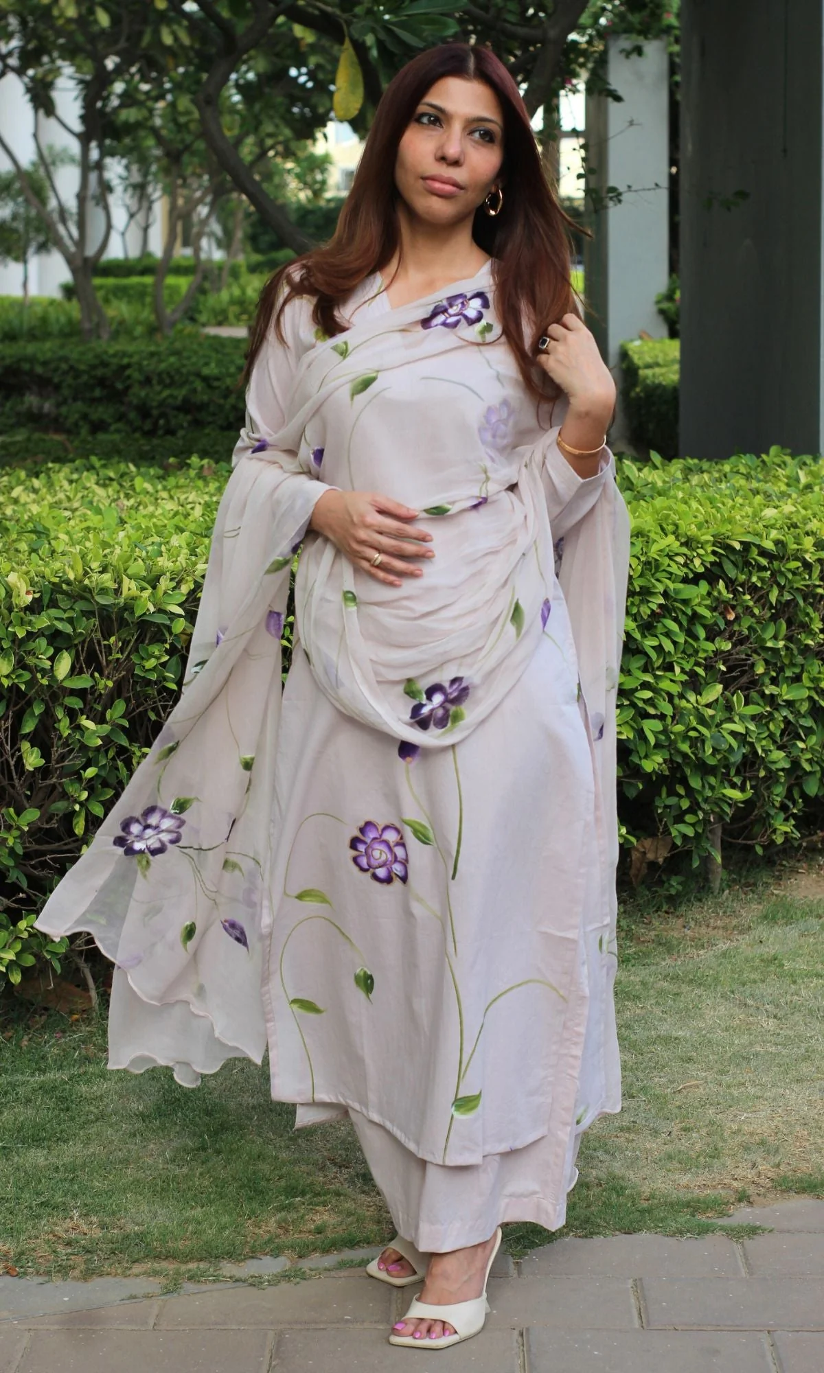 Cotton Handbrush Pale Lilac Suit Set with Handbrush Chiffon Dupatta - Image 3