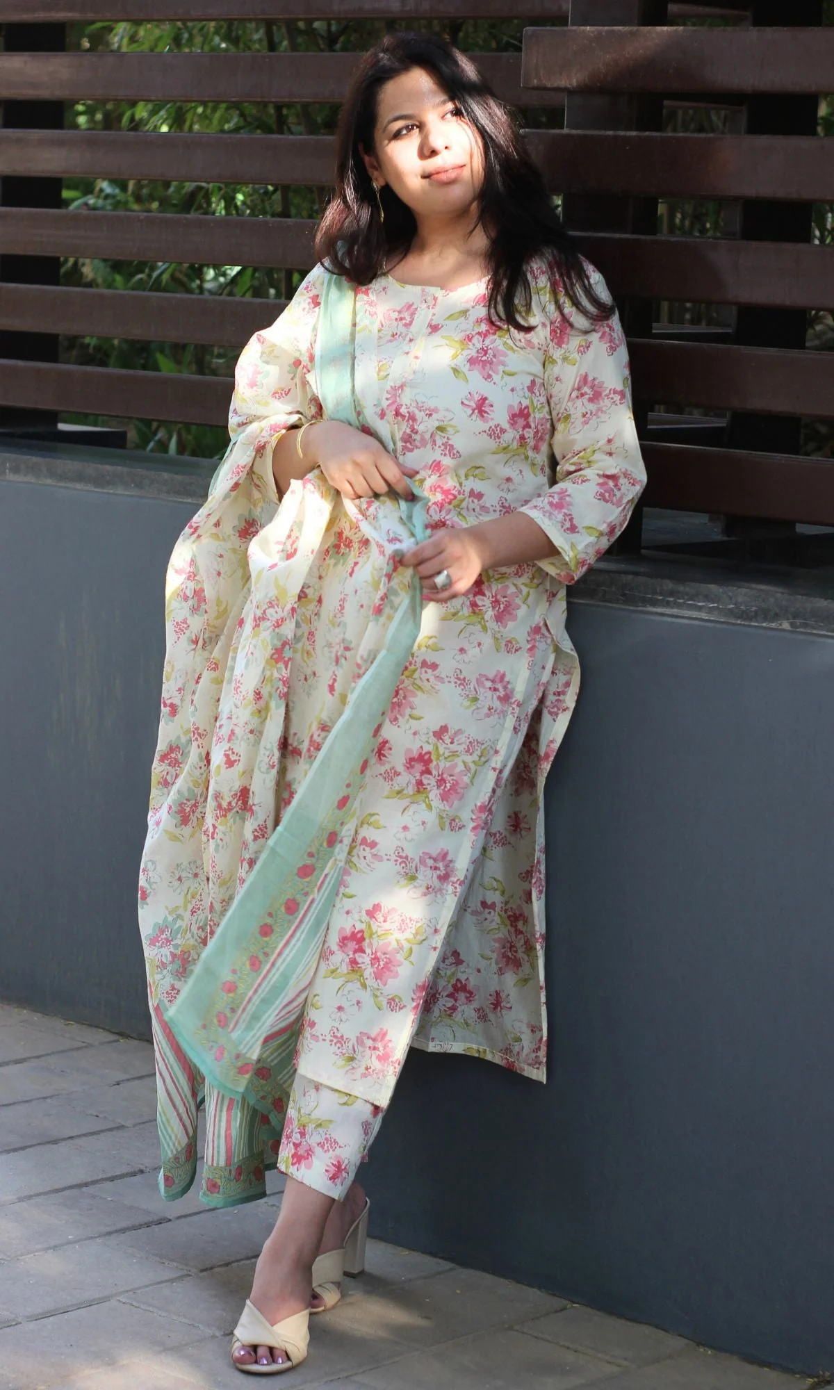Cotton Off White Bloom Story Buttoned Suit Set with Cotton Printed Dupatta - Image 4