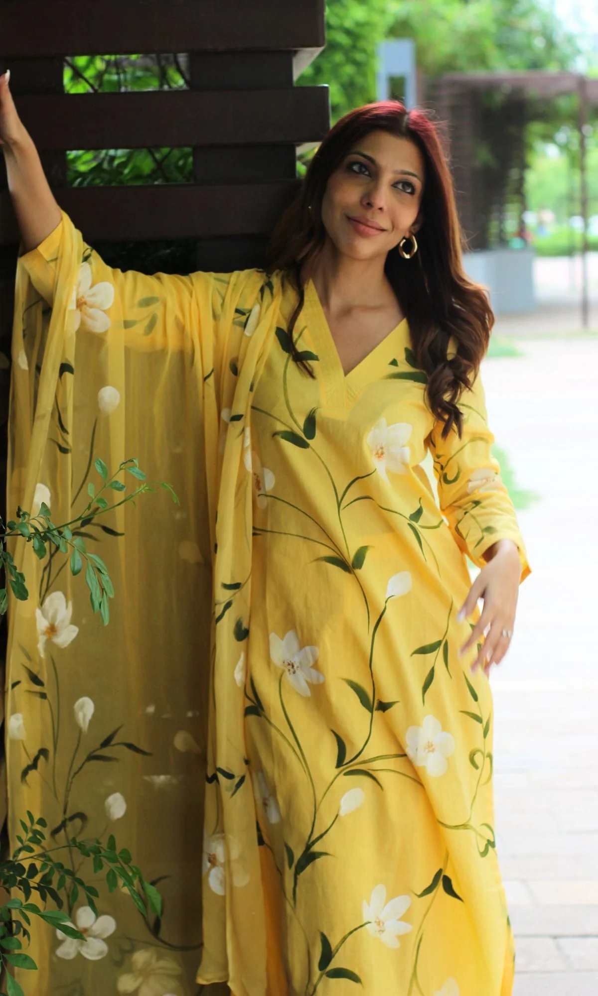 Cotton Handbrush Yellow Suit Set with Chiffon Handbrush Dupatta - Image 4