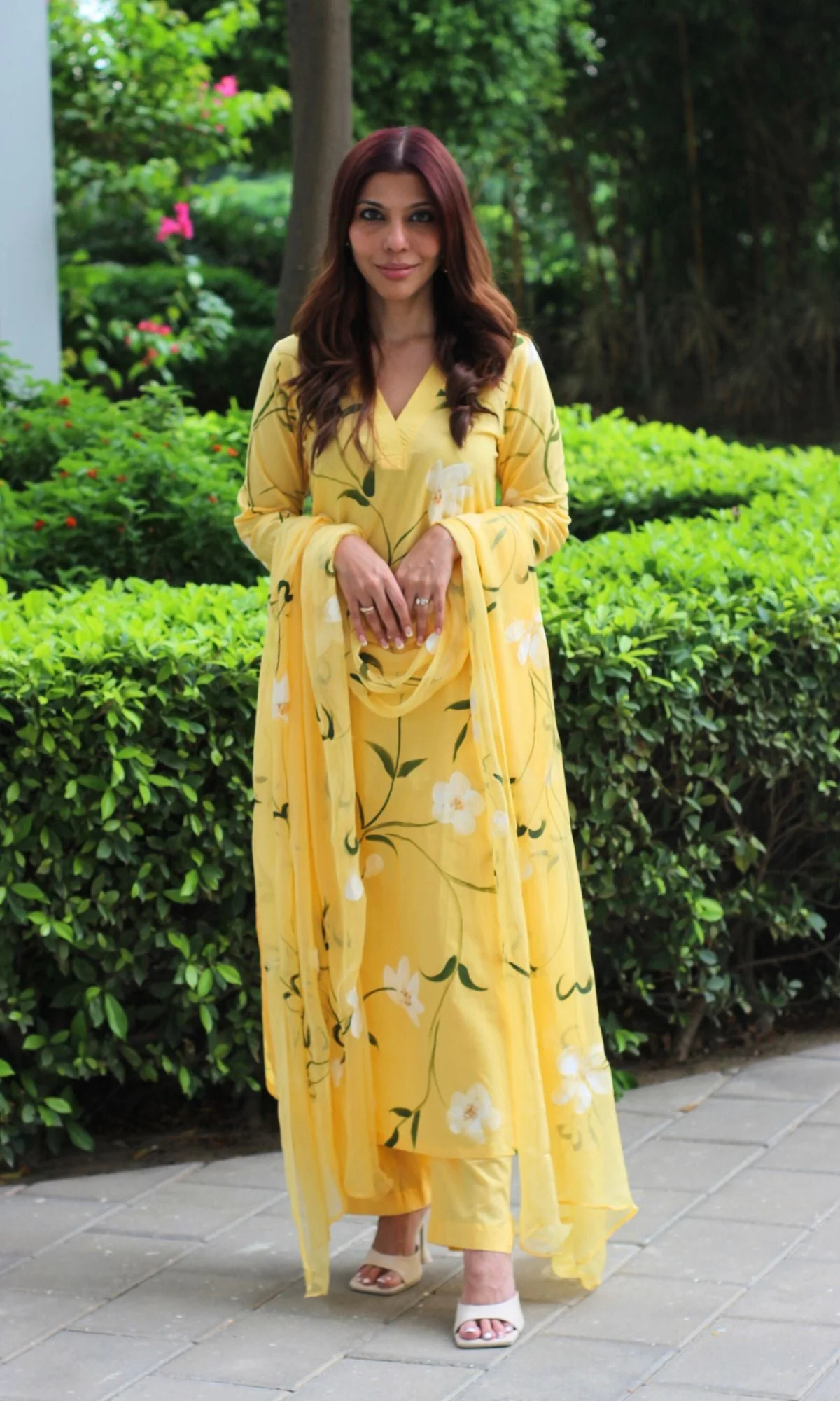 Cotton Handbrush Yellow Suit Set with Chiffon Handbrush Dupatta - Image 5