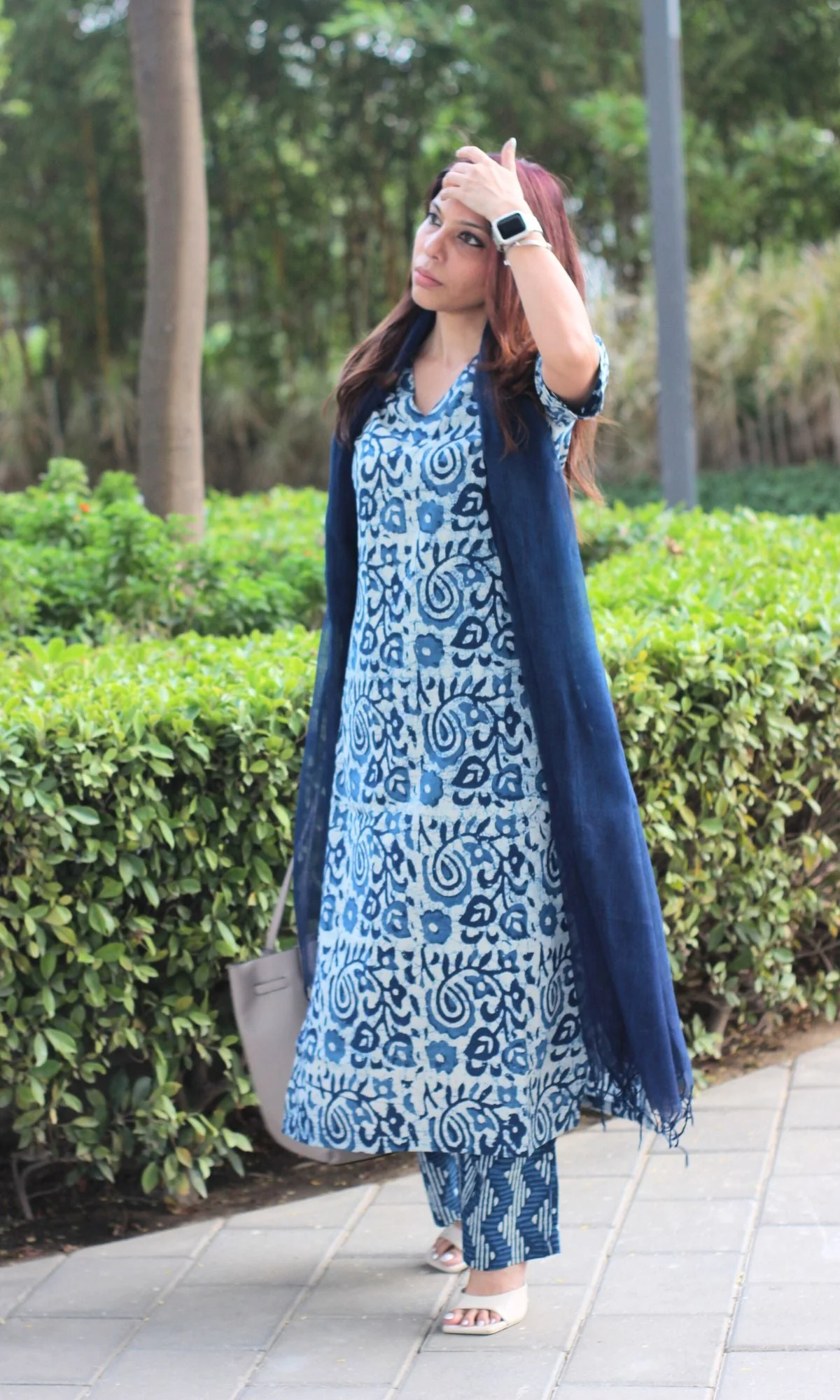 Cotton Indigo Dabu Handblock Short Sleeves Suit Set with Kota Doria Dupatta - Image 5