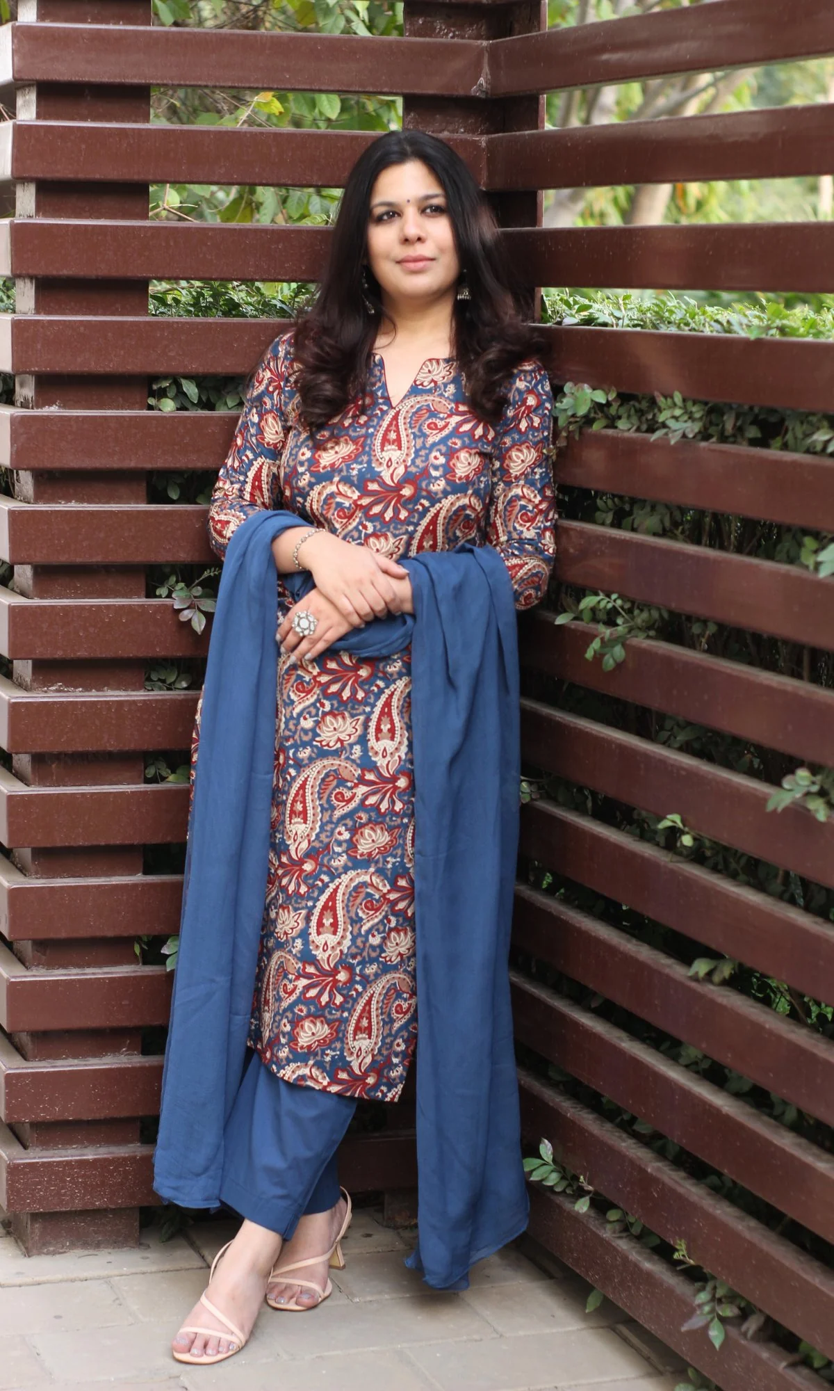 Cotton Kalamkari Print Royal Blue Suit Set with Chiffon Dupatta - Image 7