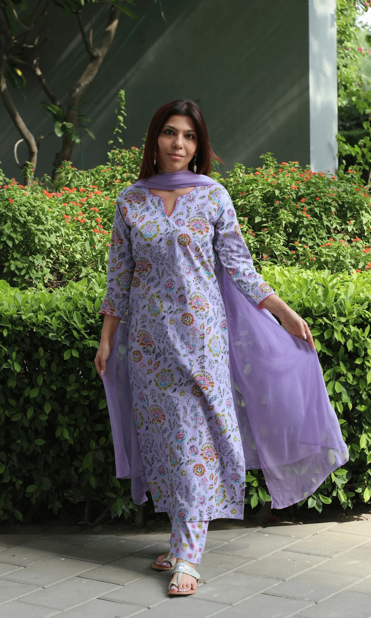 Cotton Lilac Lush Printed Kurta, Pant & Chiffon Dupatta - Image 4