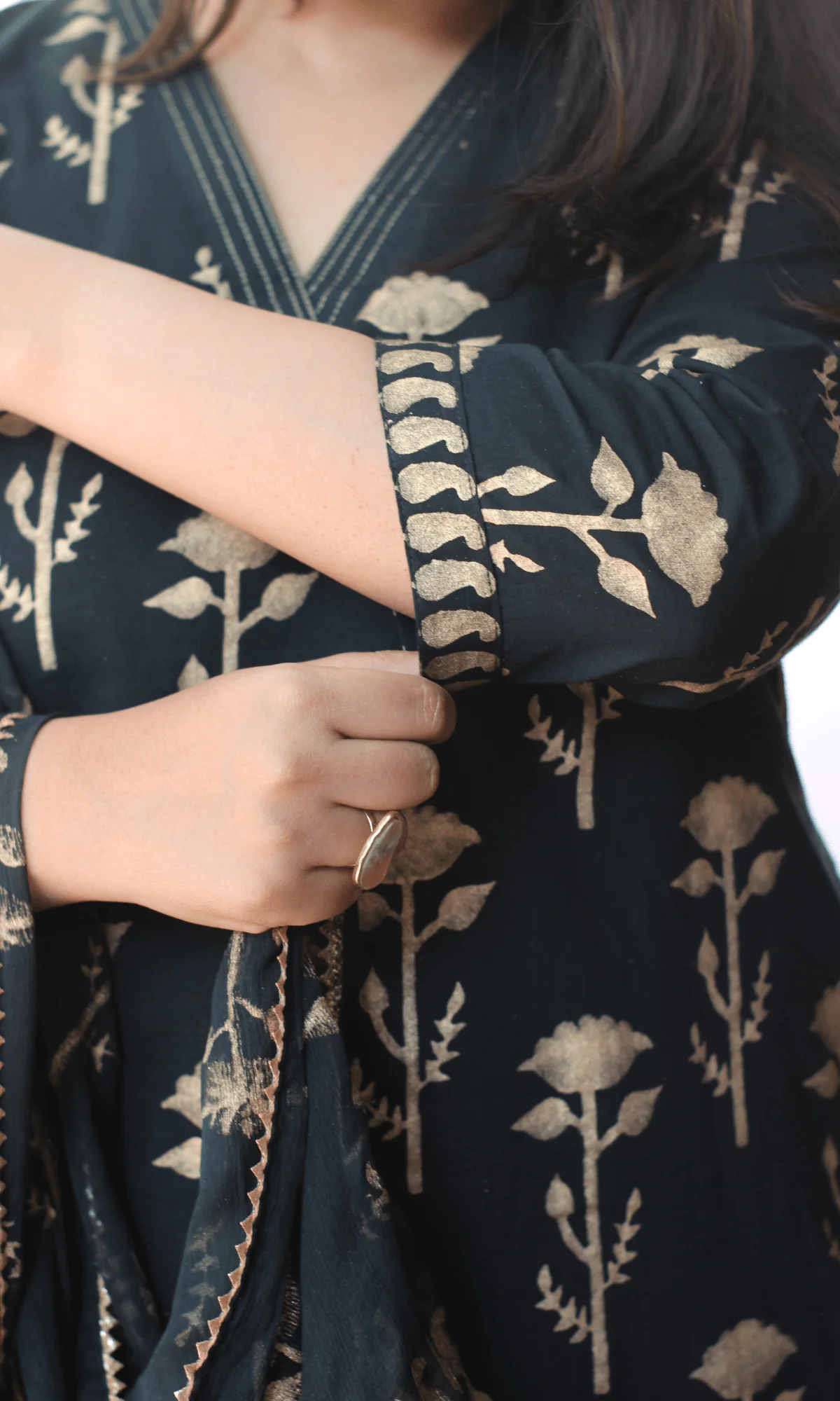 Cotton Midnight & Gold Handblock Suit with Chiffon Gold Laced Dupatta - Image 4