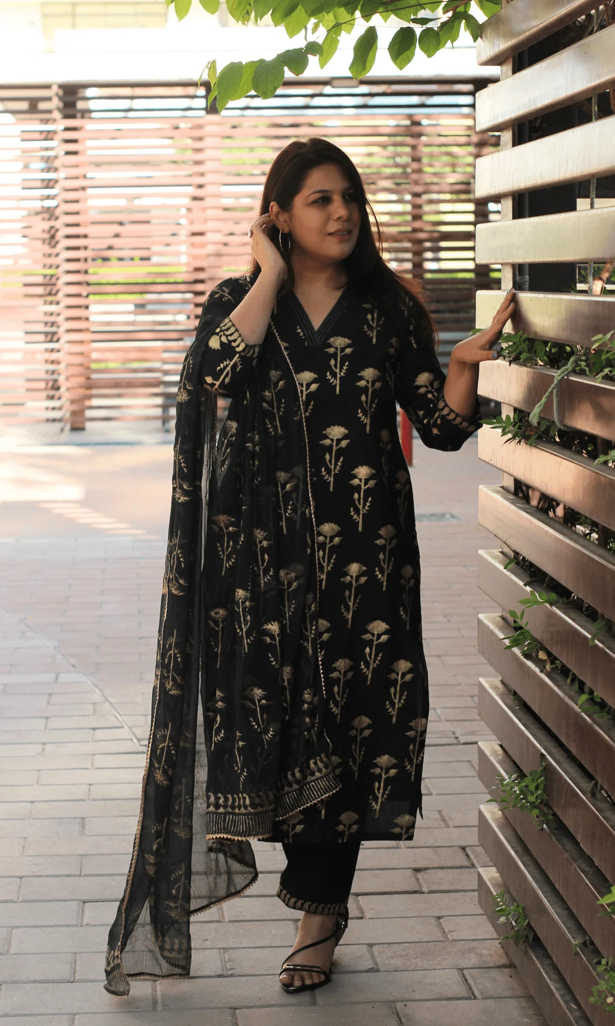 Cotton Midnight & Gold Handblock Suit with Chiffon Gold Laced Dupatta - Image 5