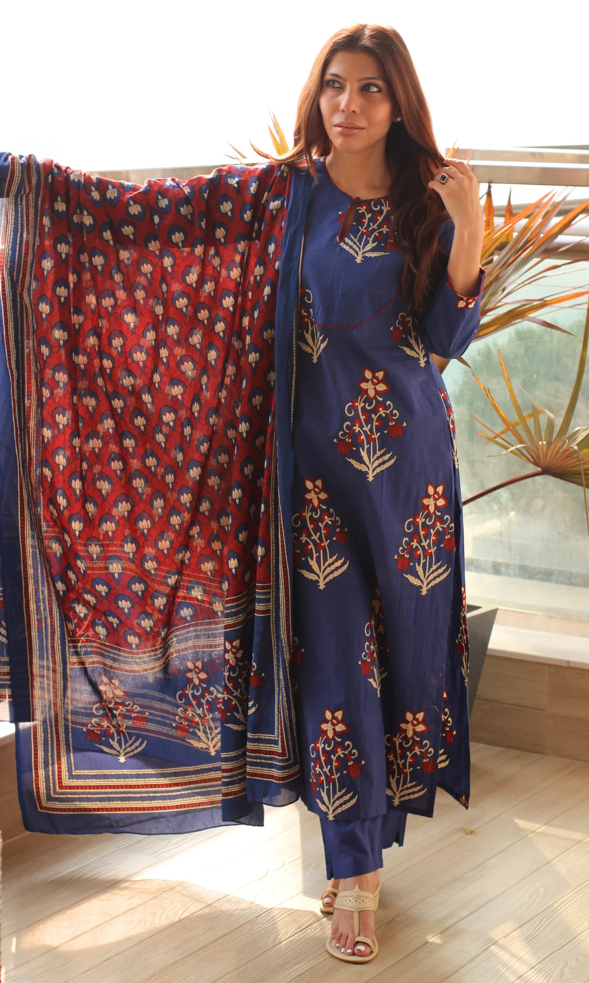 Cotton Neelam Gul Mughal Print Kurta, Contrast Printed Dupatta & Pants - Image 4