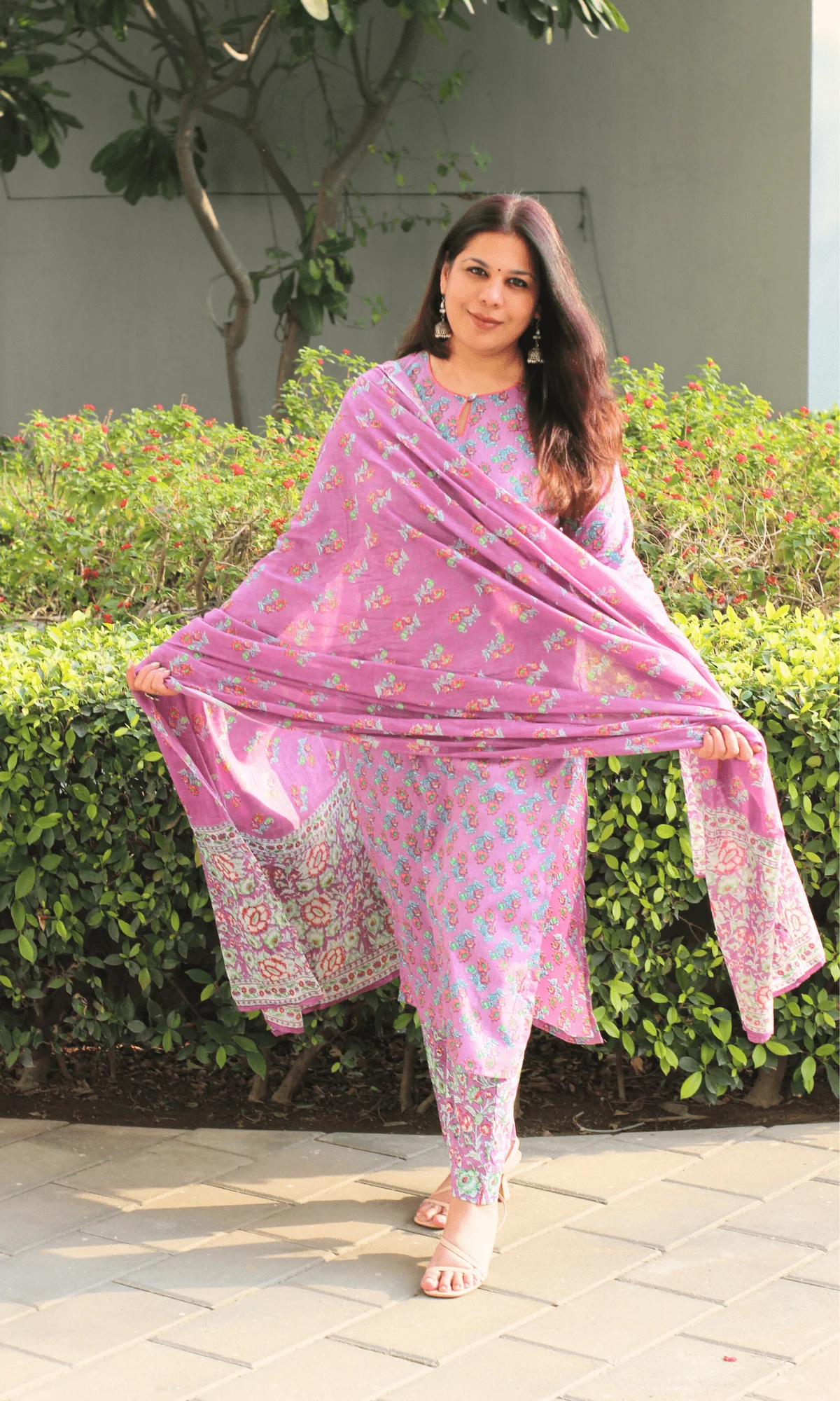 Cotton Onion Pink Booti Print Suit With Cotton Printed Dupatta - Image 3