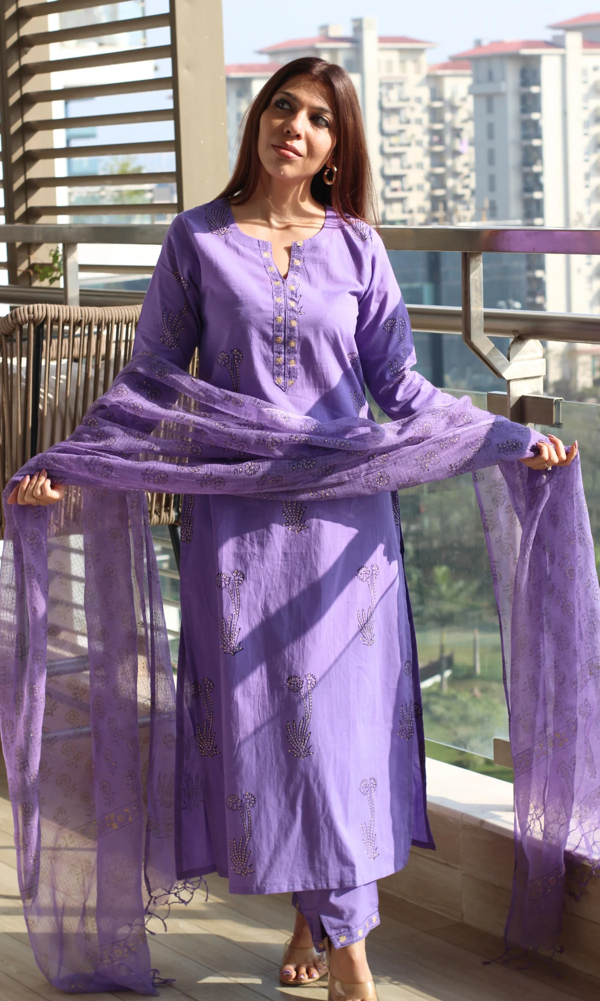 Cotton Orchid & Gold Handblock Mughal Print Kurta , Pants & Printed Kota Doria Dupatta - Image 2