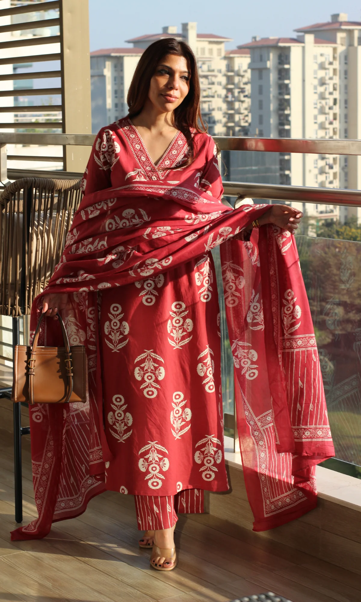 Cotton Salmon Mughal Print Kurta, Dupatta & Cotton Printed Pants - Image 2