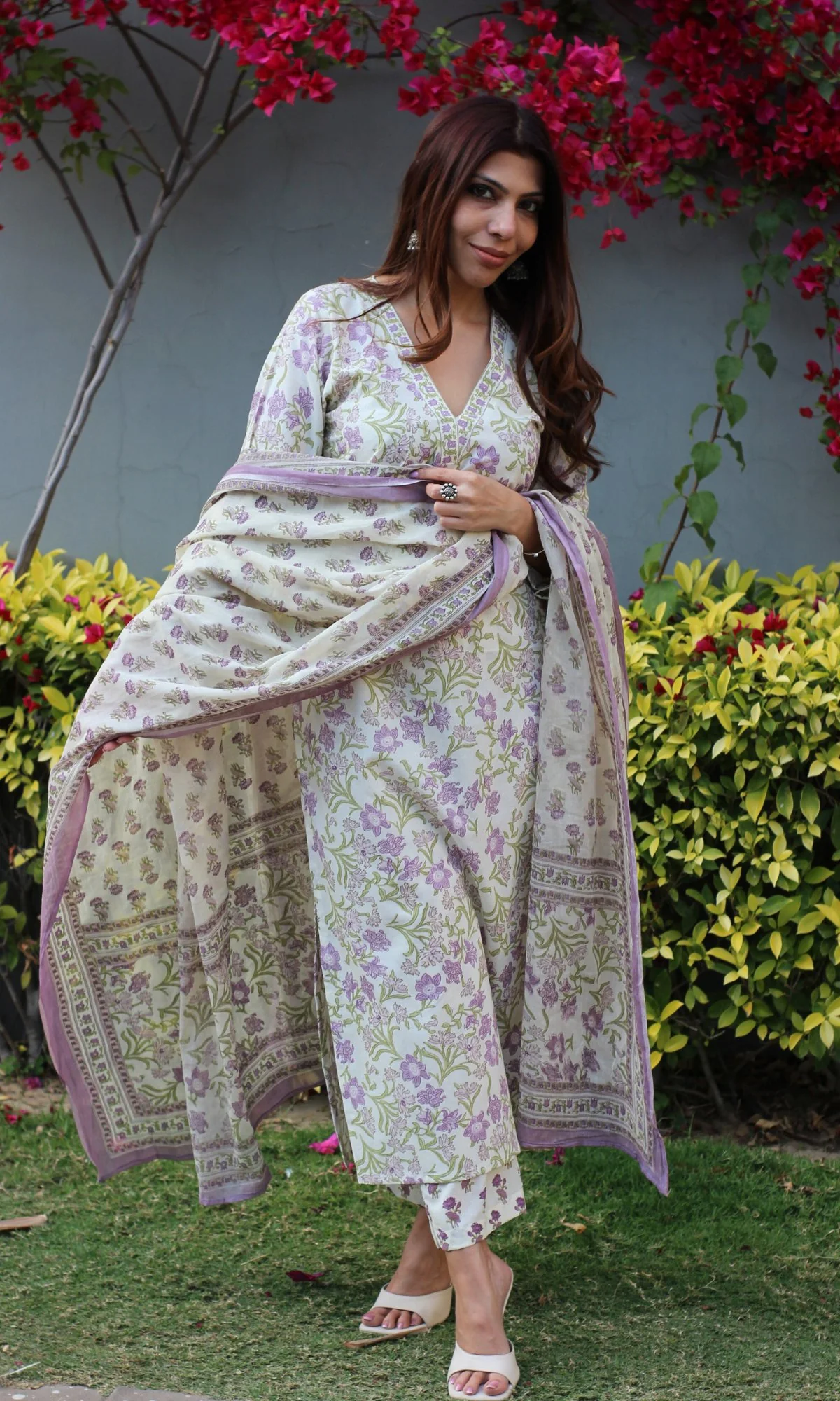 Cotton Sanganeri Off White & Purple Suit Set with Printed Dupatta - Image 4