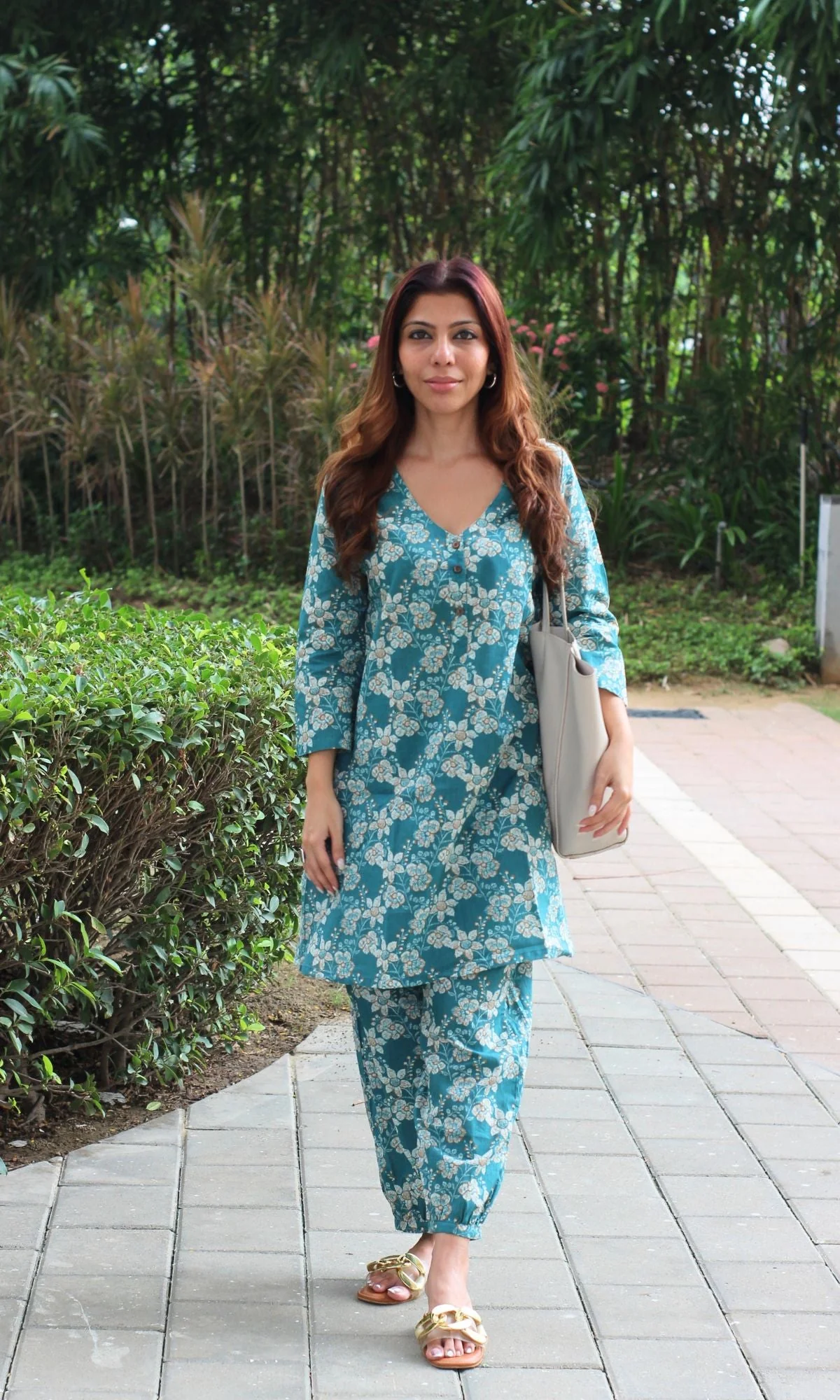 Cotton Sea Green Printed A-line Kurta with Pathani Pants - Image 4