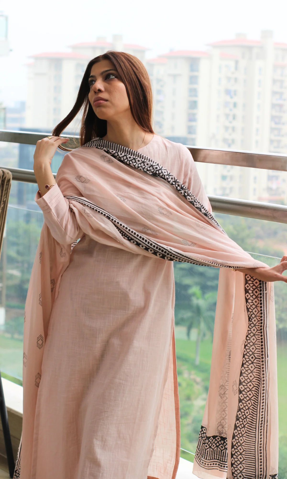 Cotton Slub Ballet Pink Suit with Mul Line Wave Dupatta - Image 2