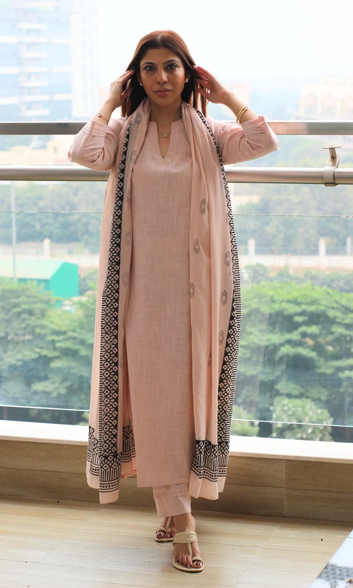 Cotton Slub Ballet Pink Suit with Mul Line Wave Dupatta - Image 4