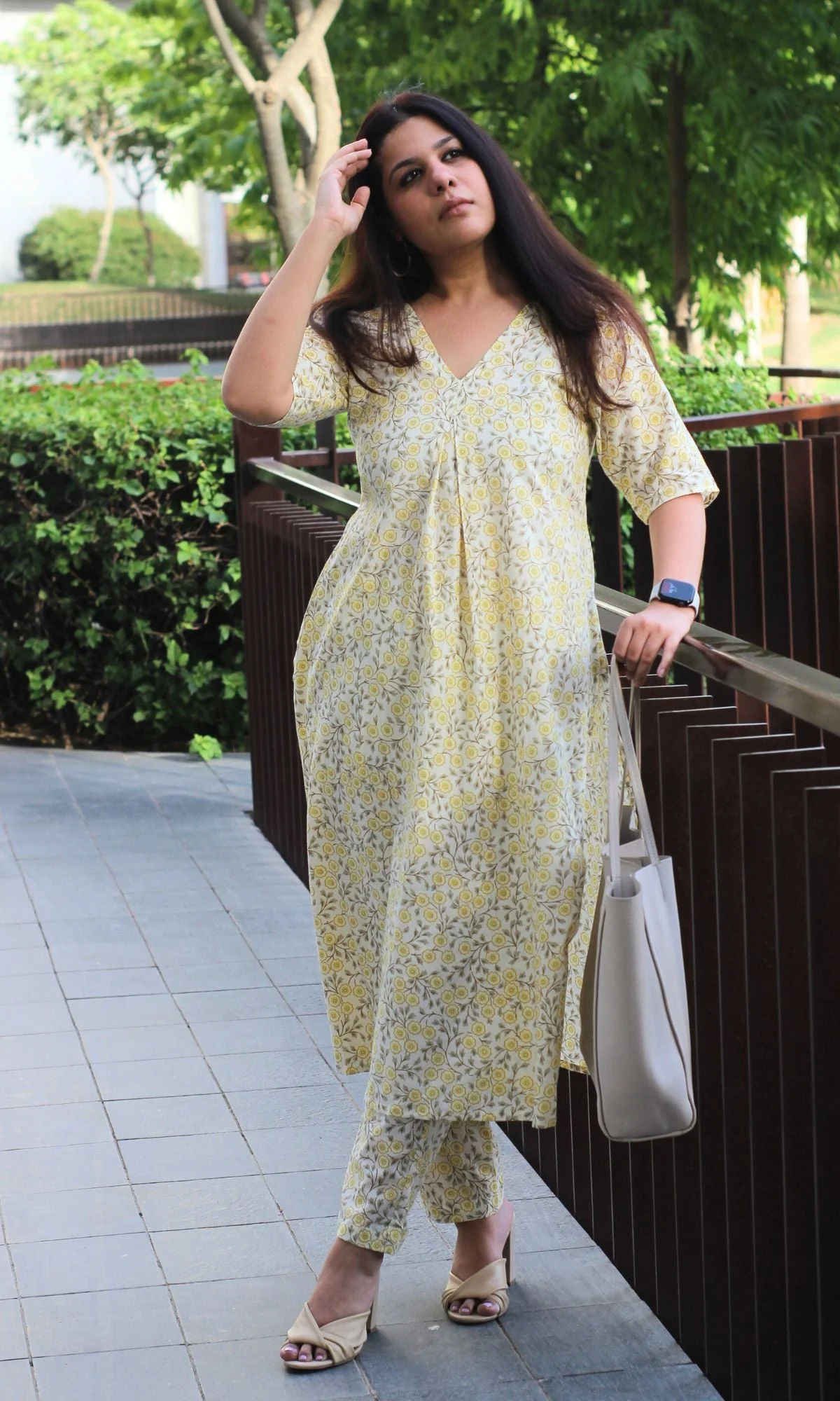 Cotton Soft Lemon Printed Box Pleat Kurta and Pants Set - Image 3