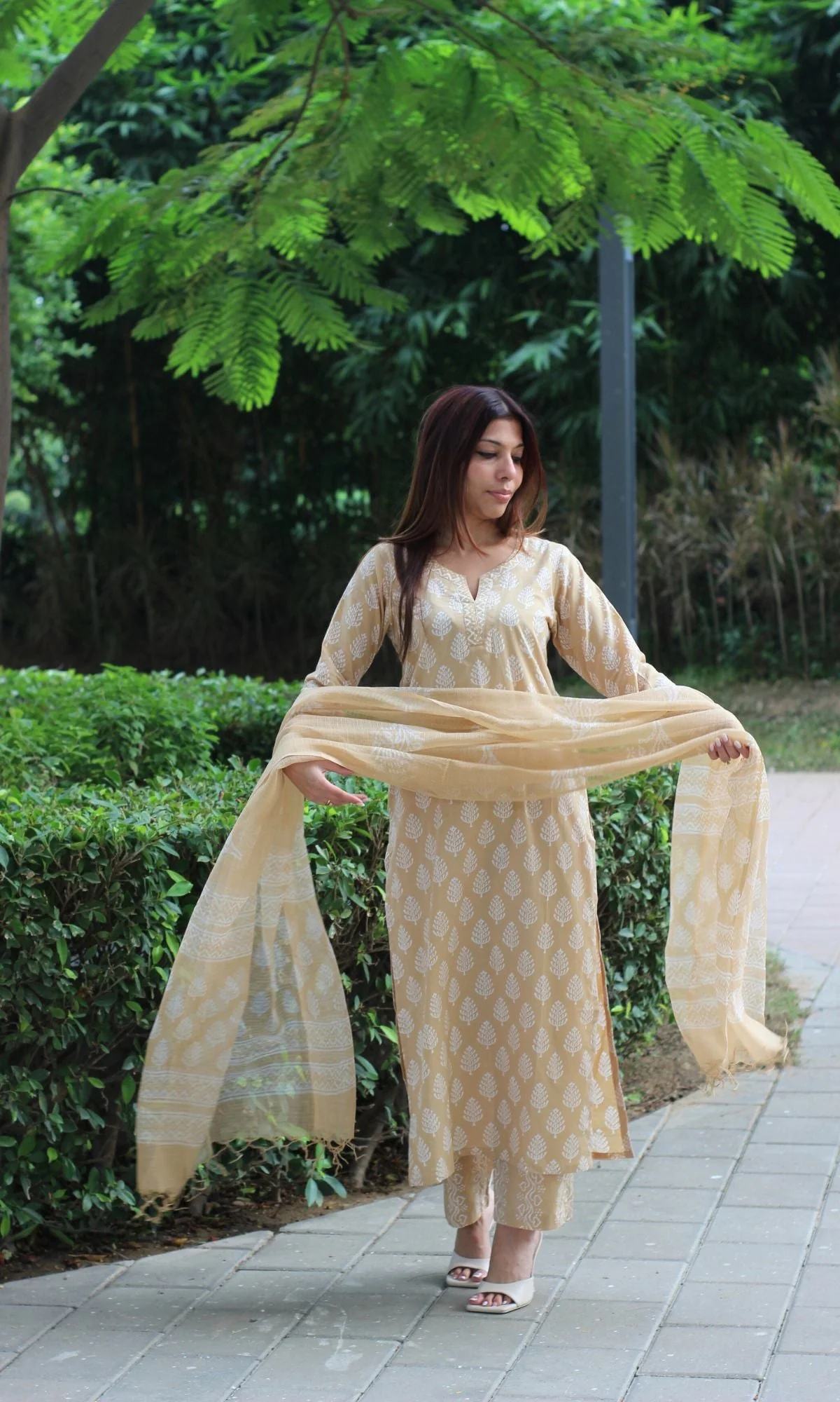 Cotton Wheat Handblock Suit Set with Kota Doria Printed Dupatta - Image 4