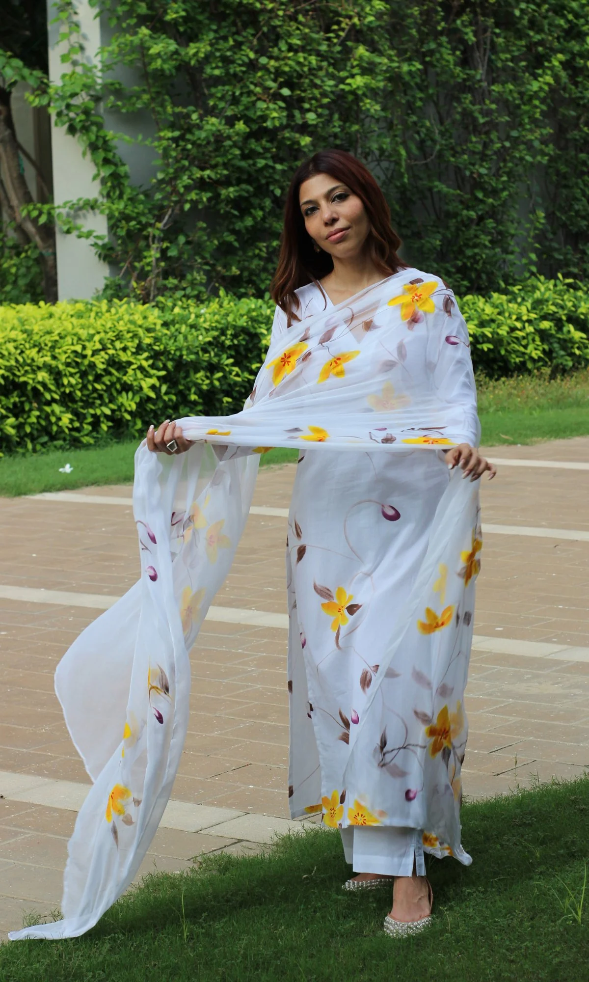 Cotton White & Yellow Handbrush Suit Set with Chiffon Dupatta - Image 3