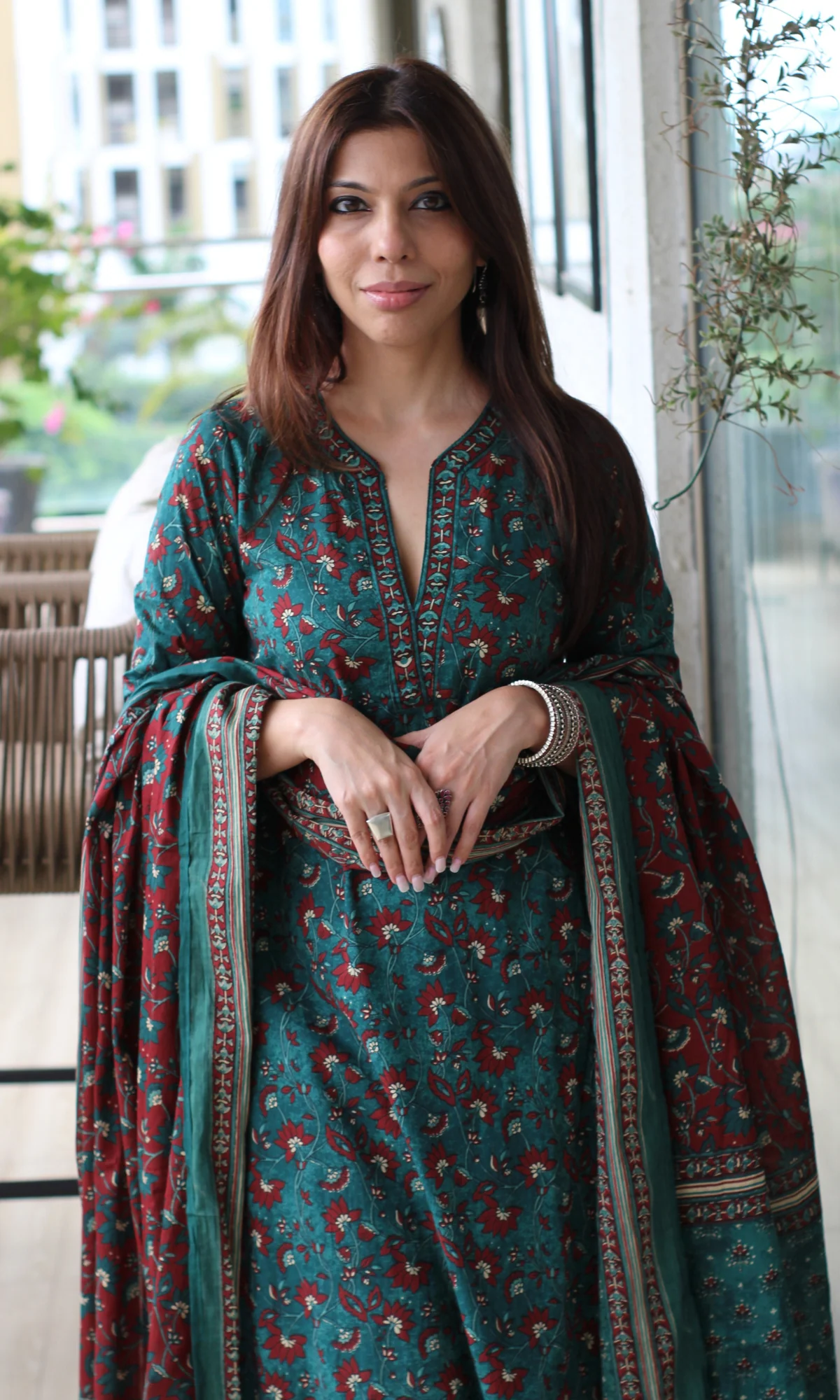 Firdaus Green & Red Block Printed Kurta , Dupatta & Cotton Pants - Image 4