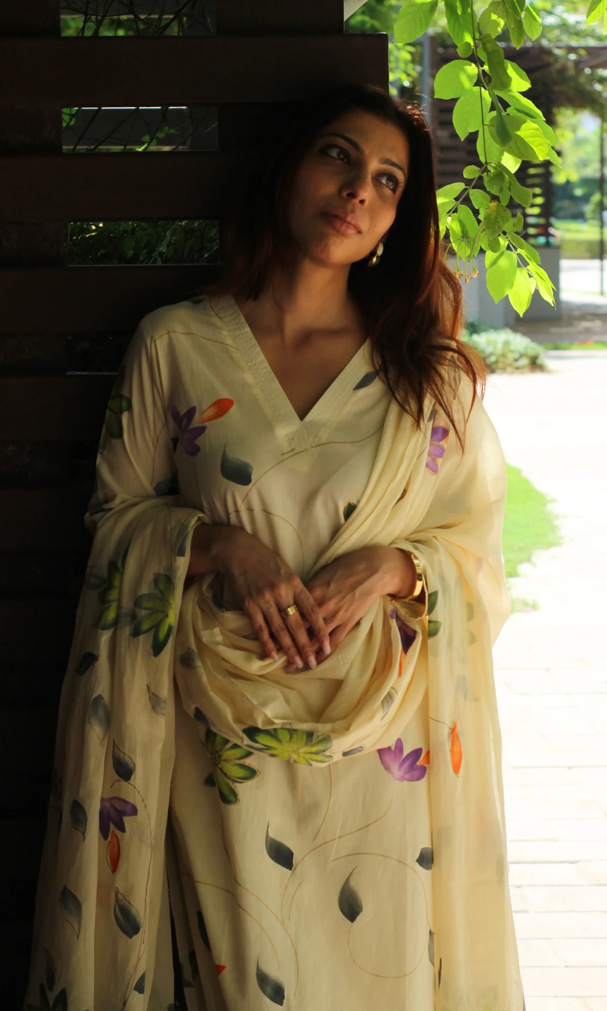 Ivory Bloom Cotton Hand Brush Kurta , Dupatta & Cotton Pants - Image 6