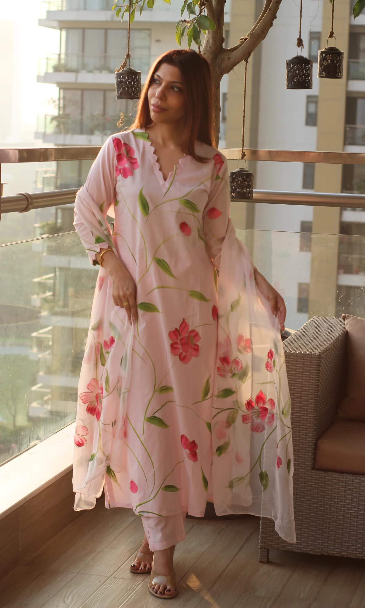 Pink & Magenta Handbrush Painted Kurta, Chiffon Handpainted Dupatta & Cotton Pants