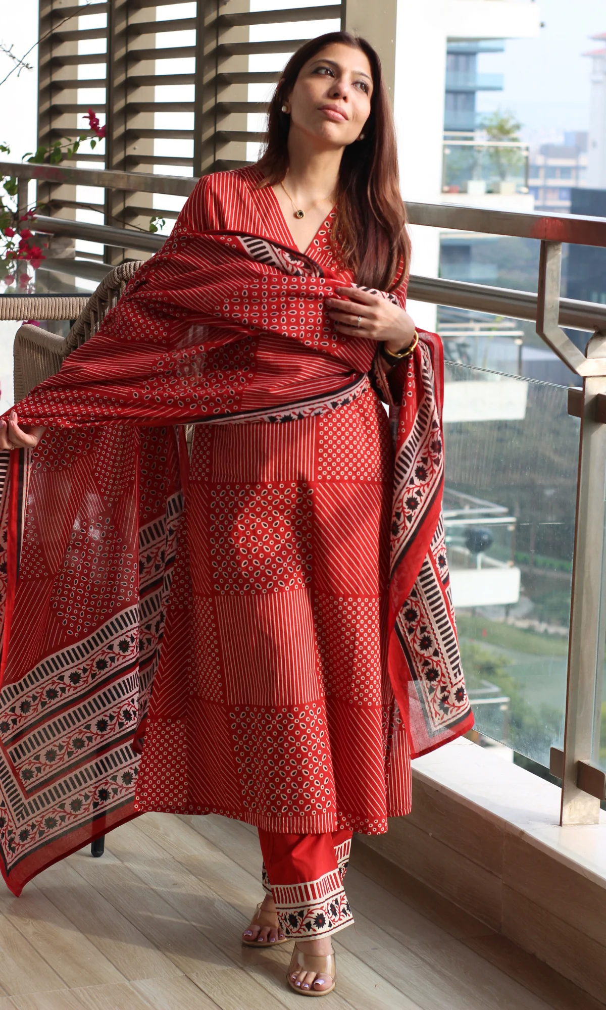 Red Checkered Printed Kurta , Dupatta & Cotton Pants - Image 5