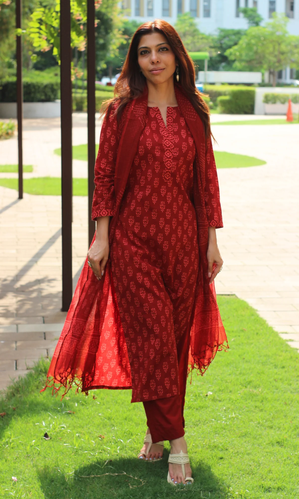 Vintage Maroon Handblock Print kurta, Kota Doria Dupatta & Cotton Pants - Image 2